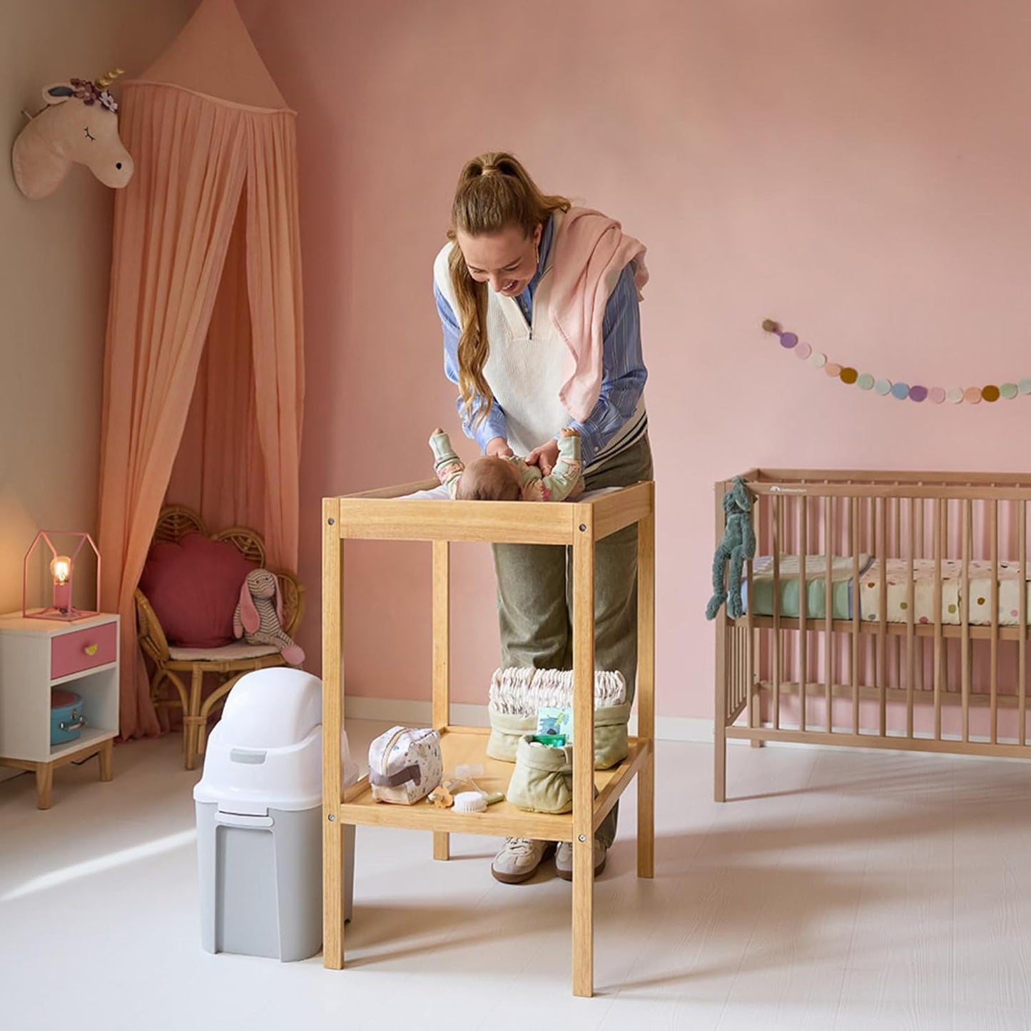 Daisy Wickeltisch mit Wickelunterlage, Daisy