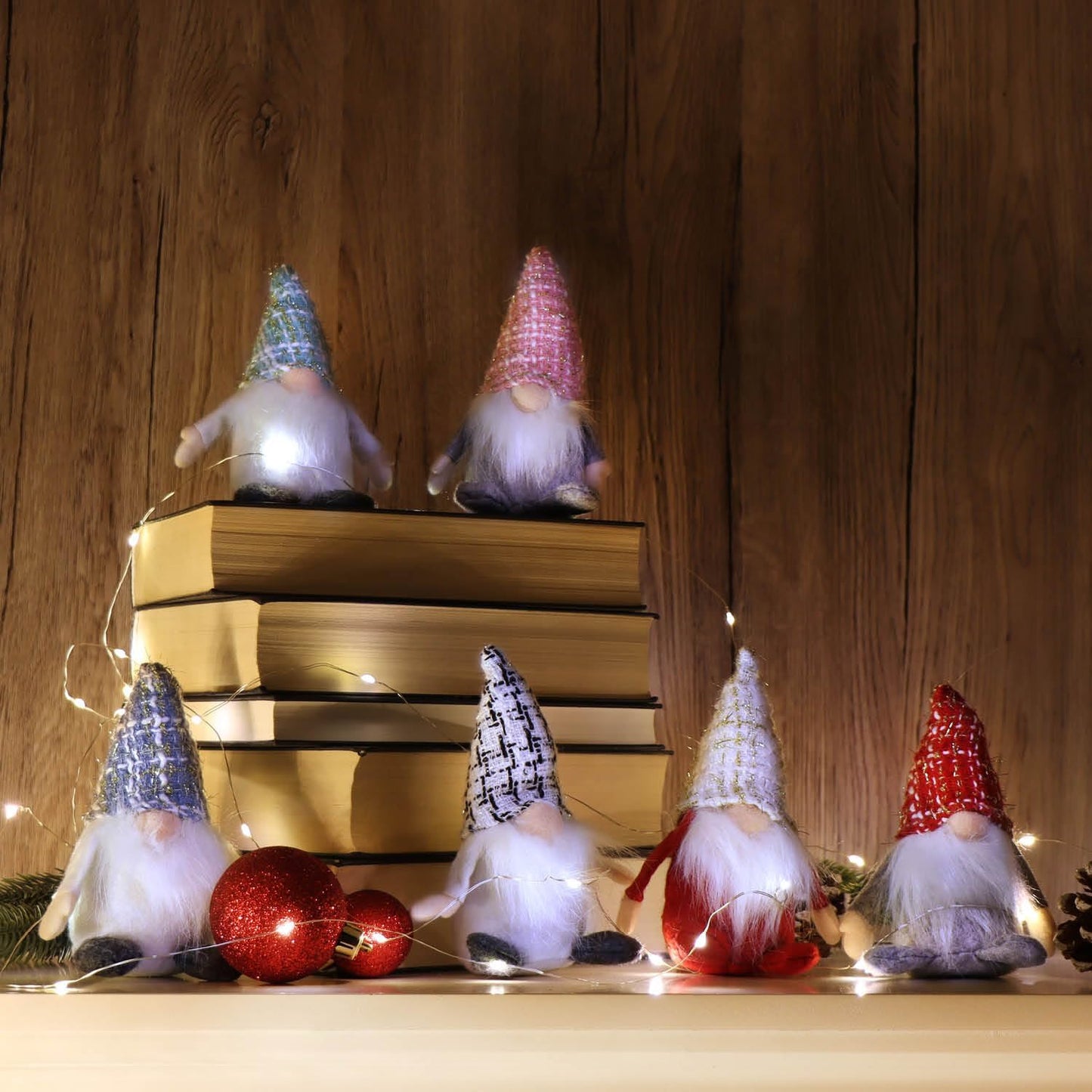 Weihnachtswichtel, weiss. schwarz. rot. grün. blau. rosa|6 Stück