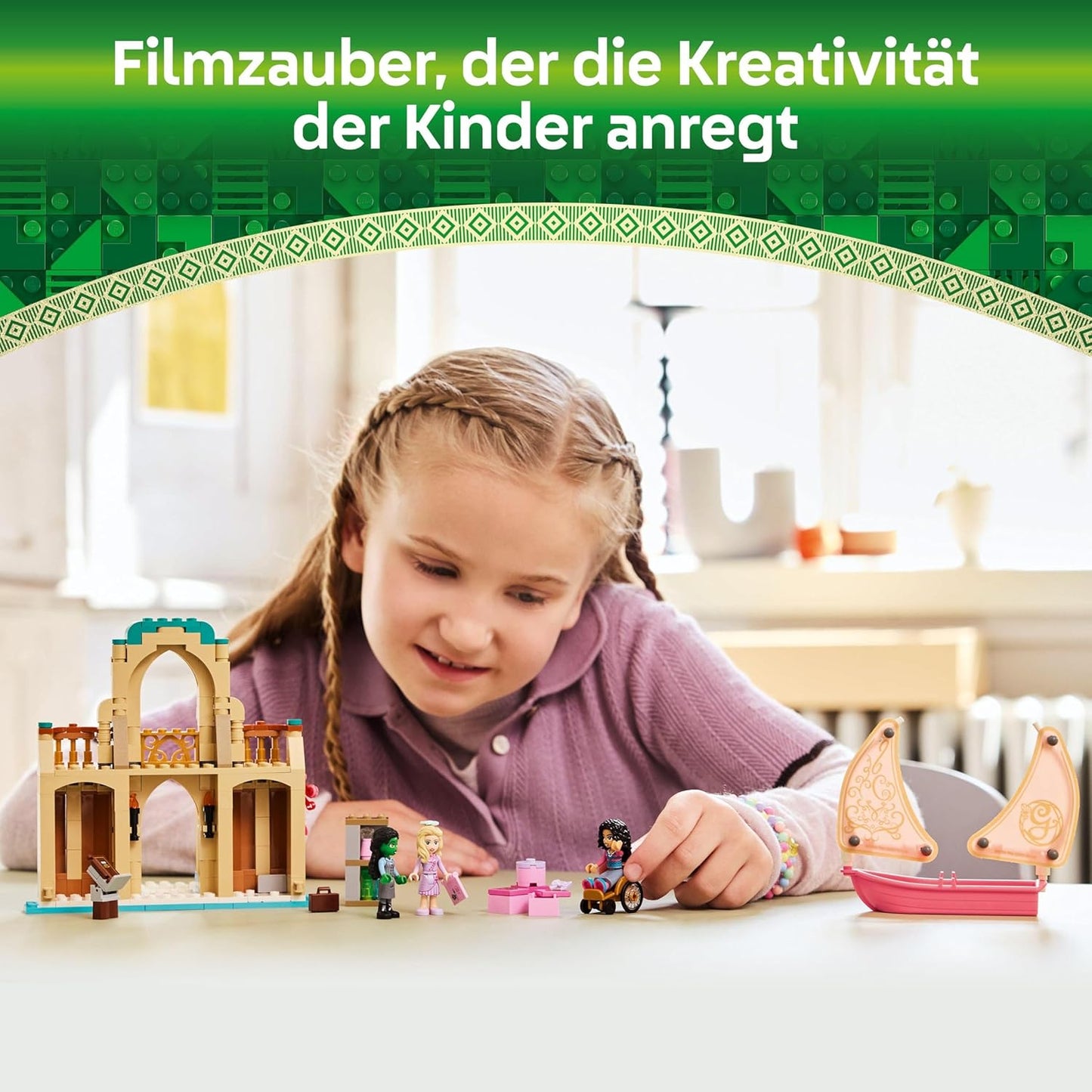 Glinda, Elphaba und Nessarose an der Universität Shiz