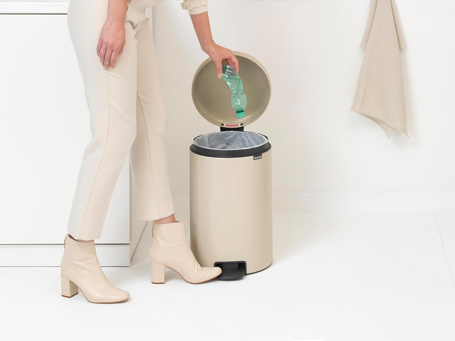 NewIcon Treteimer, 20 Liter Soft Beige