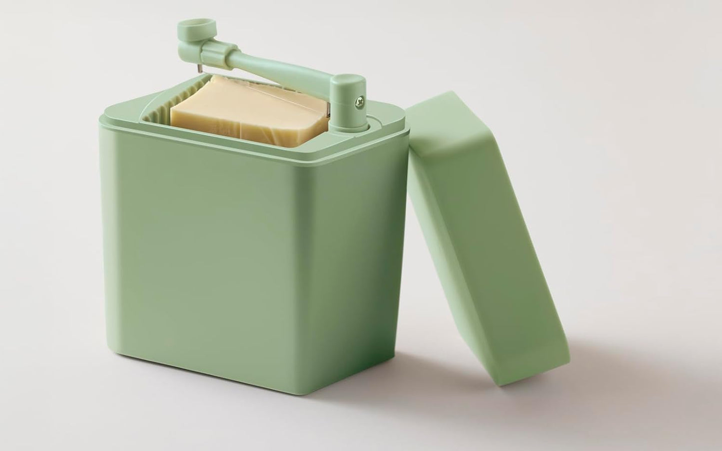 Käsebox mit Deckel & integriertem Käseschneider, Misty Green 16,5 x 10 x 19 cm