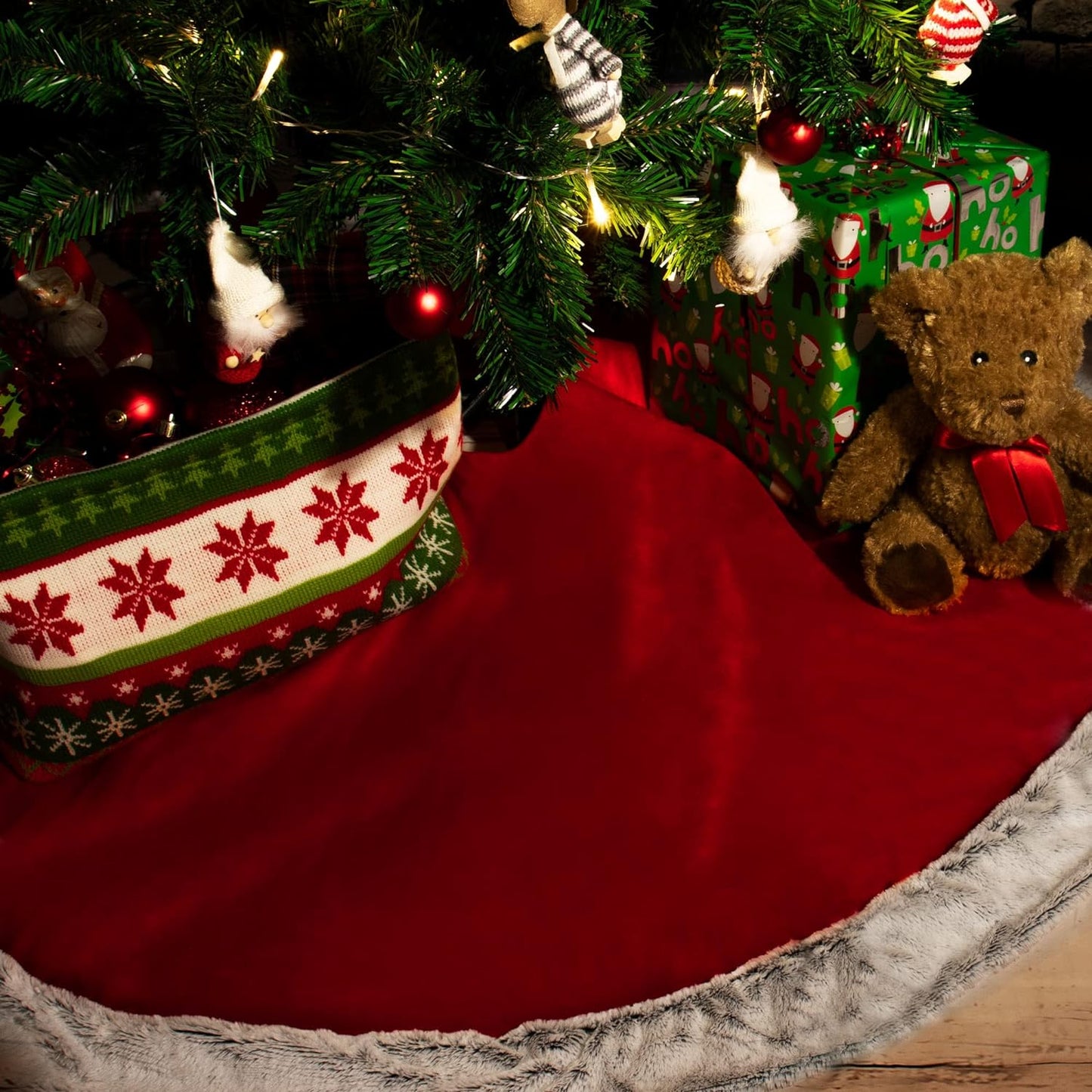 Premium Weihnachtsbaumdecke, Ø 150 cm, Rot - Ohne Muster