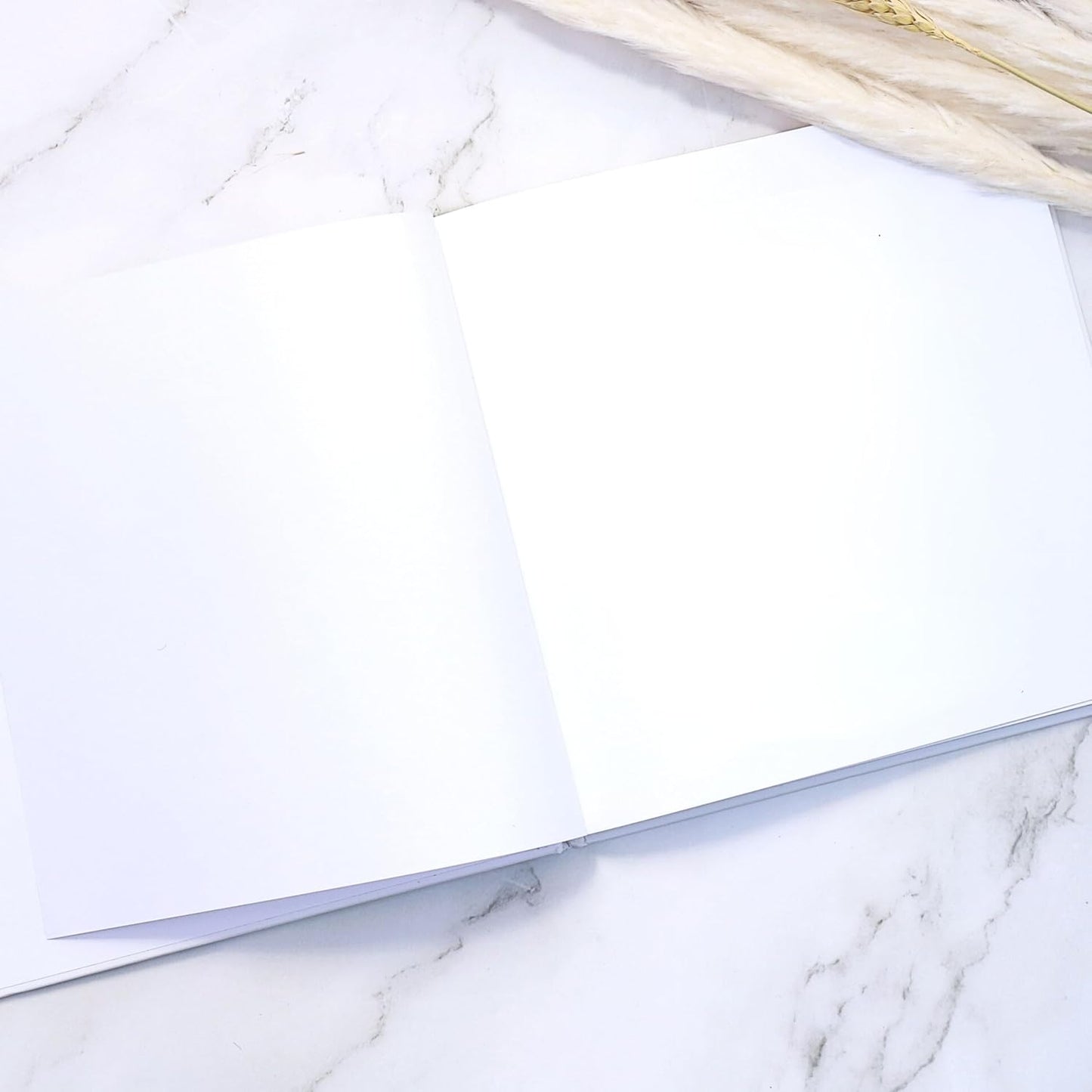 Hochzeitsgästebuch mit Blanko-Seiten, 44 Doppelseiten, Blanko