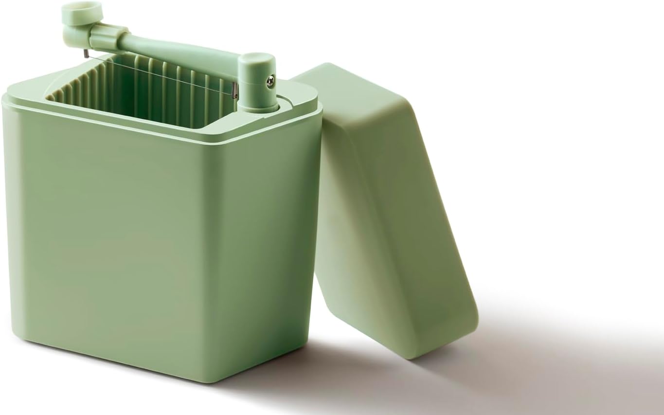 Käsebox mit Deckel & integriertem Käseschneider, Misty Green 16,5 x 10 x 19 cm