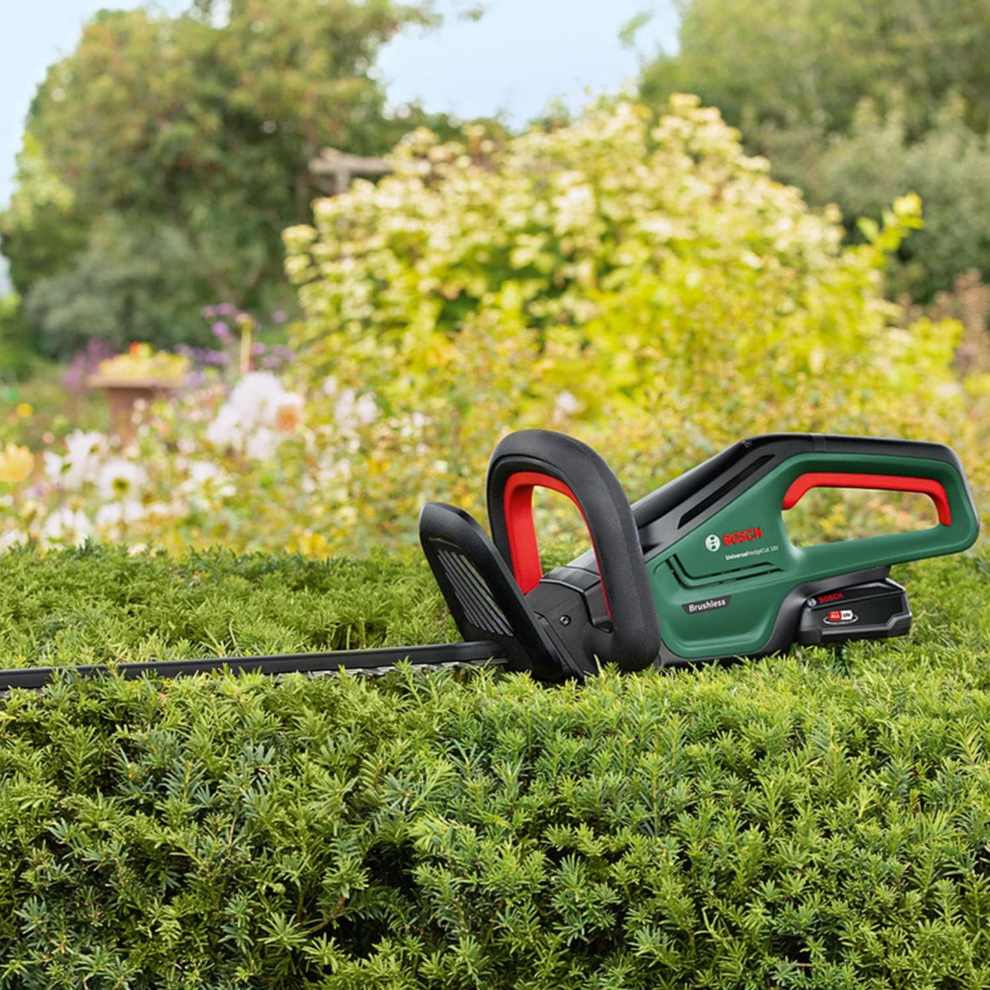 Akku-Heckenschere UniversalHedgeCut 18V-50, Heckenschere | 1 Akku, Neues Design | Classic Green