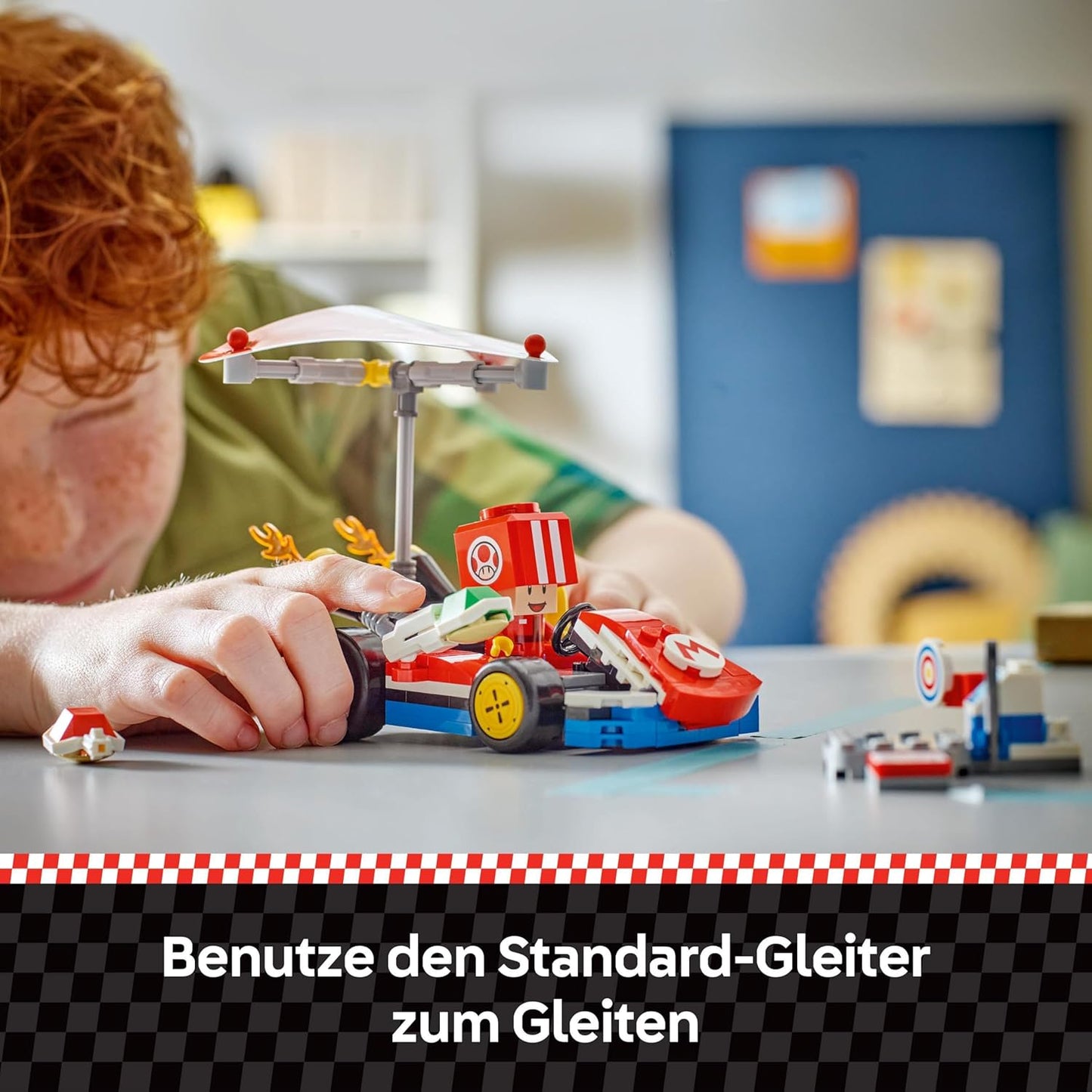 Mario Kart Standard-Kart mit Toad Figur