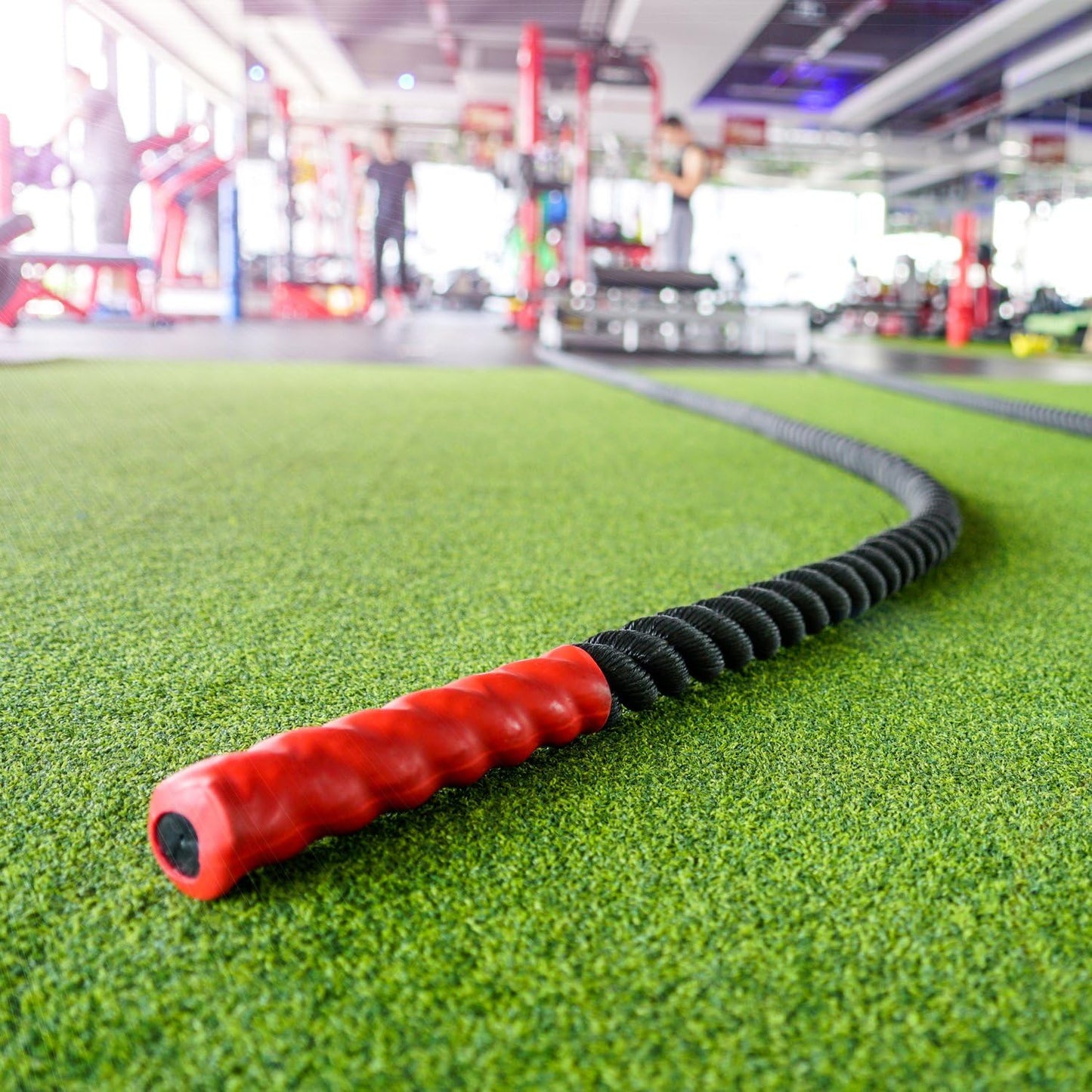 Battle Rope Fitnessseil, 15m schwarz-rote Seile. mit Halterung