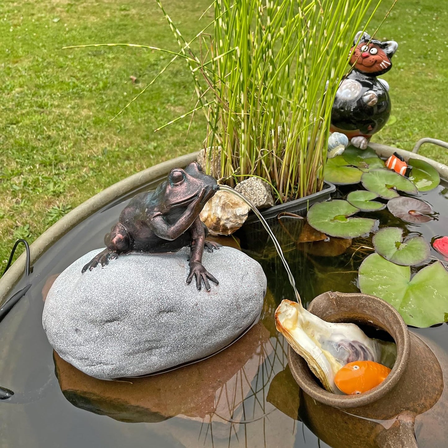 Wasserspeier Frosch mit Springbrunnenpumpen-Set, Strompumpe + Frosch NSP10