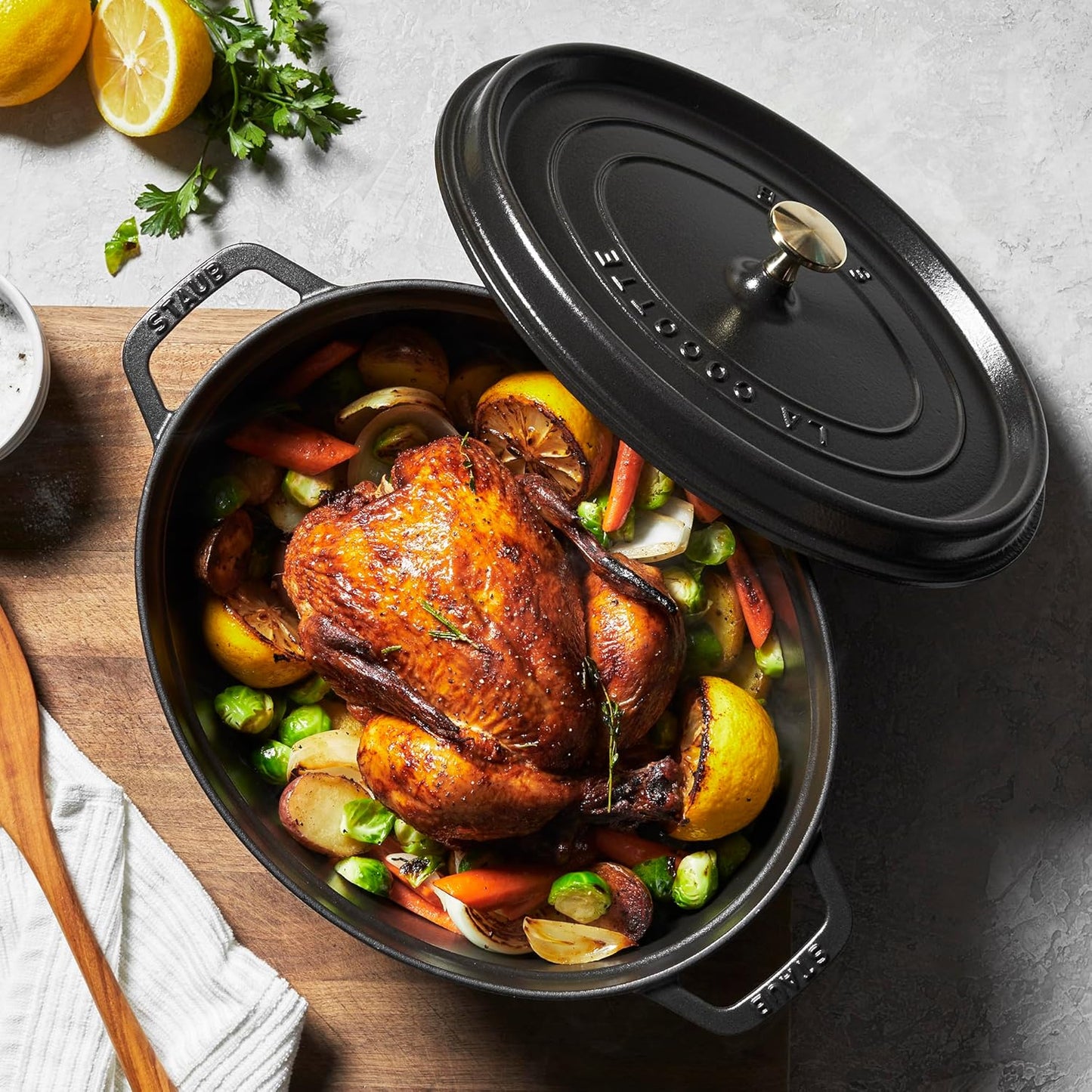 Cocotte Bräter mit Deckel, 33 cm, 6.7 L Schwarz
