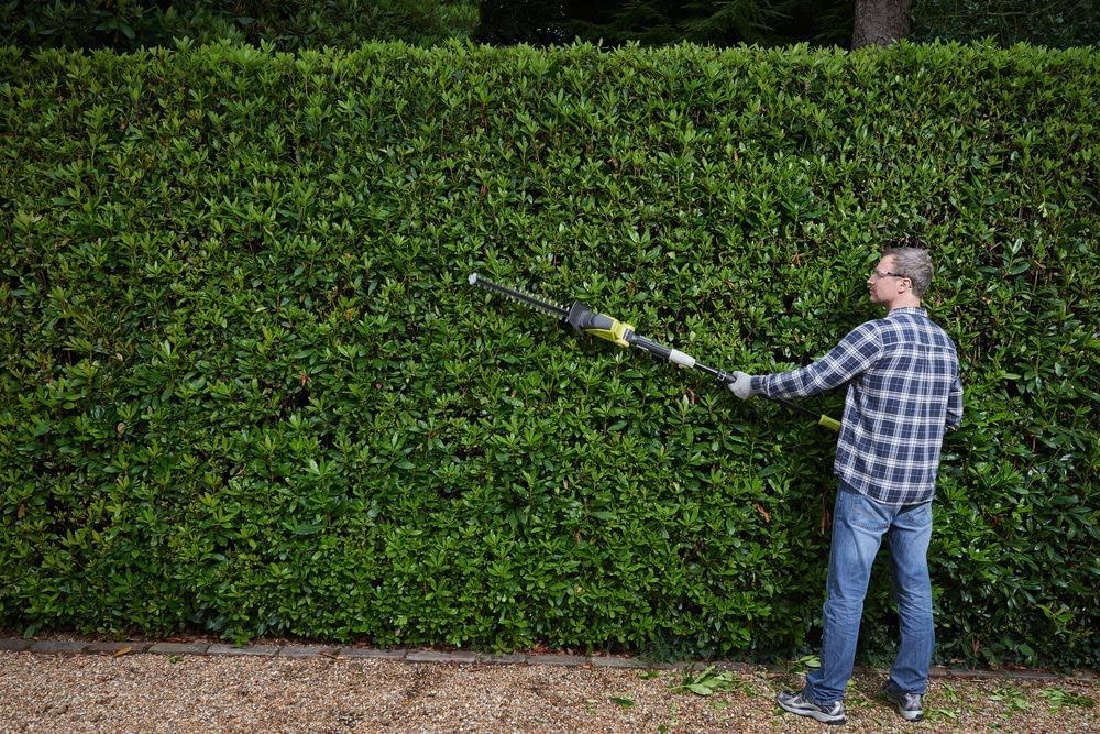 ONE+ Akku-Teleskop-Heckenschere OPT1845, 45 cm Schnittlänge Single