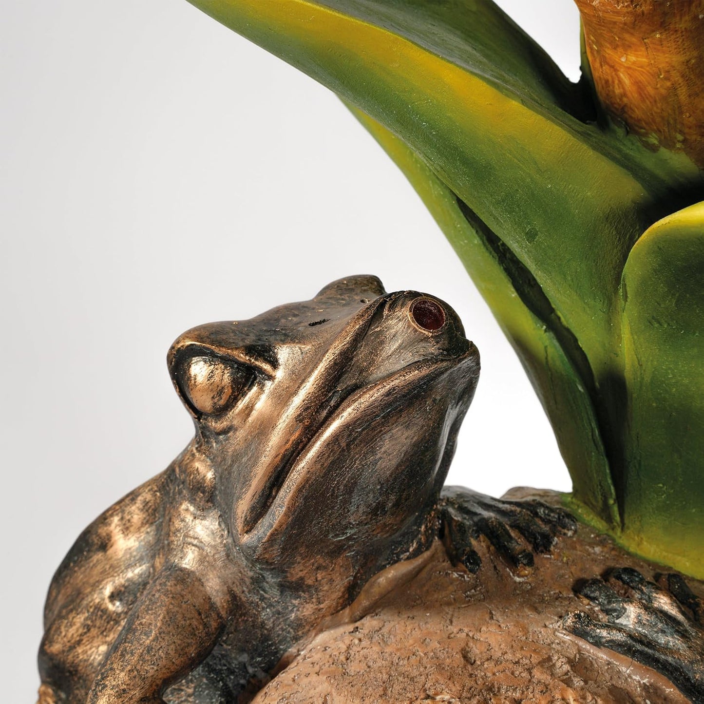 Solar Wasserspeier Komplettset Froschpaar auf Steinen