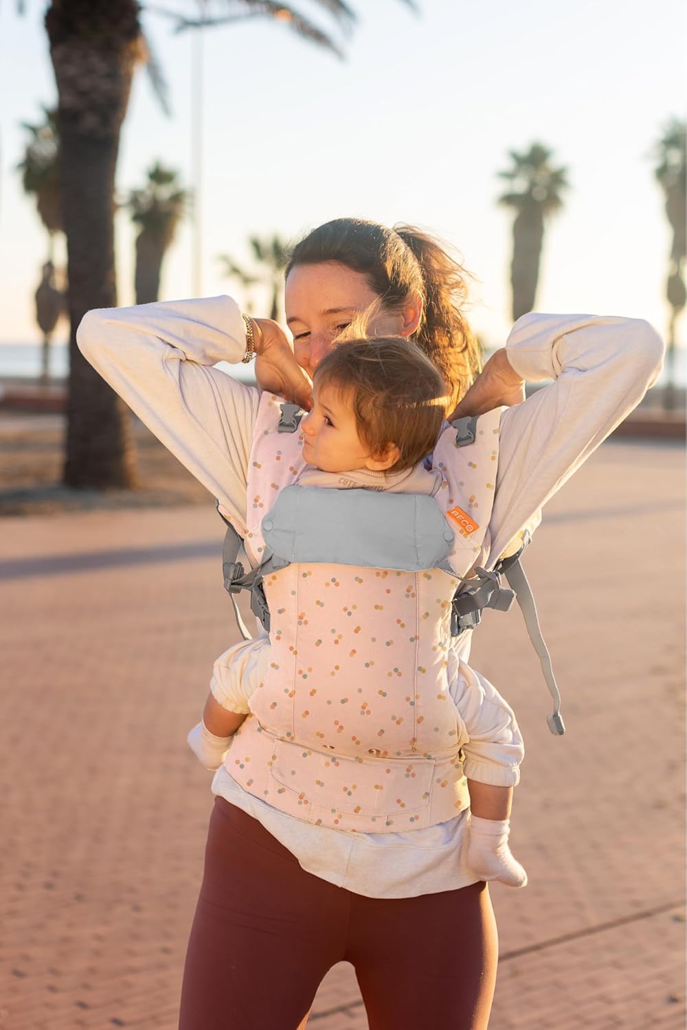 Gemini - ergonomische 4in1 Babytrage für Neugeborene (3-16 kg), Classic Dots