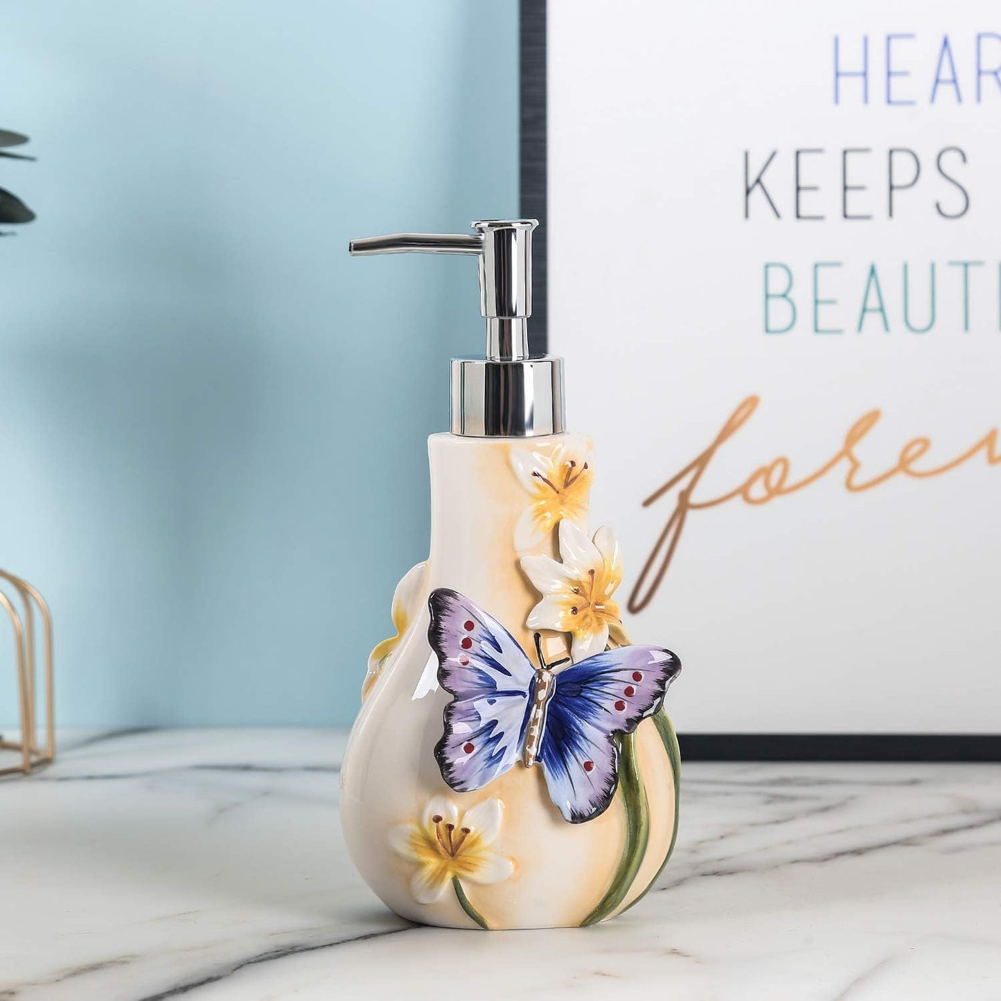 3D Handbemalter Seifenspender mit Schmetterling & Lilien