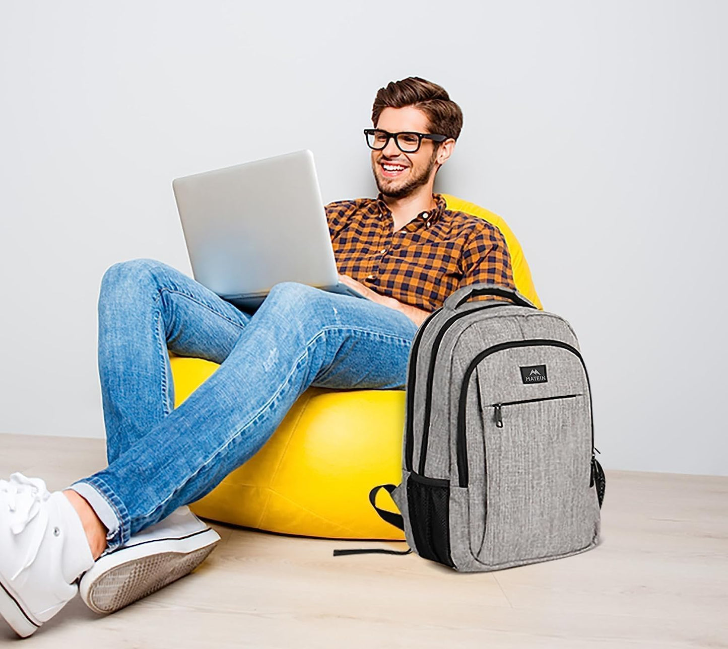 Laptoprucksack mit USB-Anschluss, 15,6 Zoll / Grau