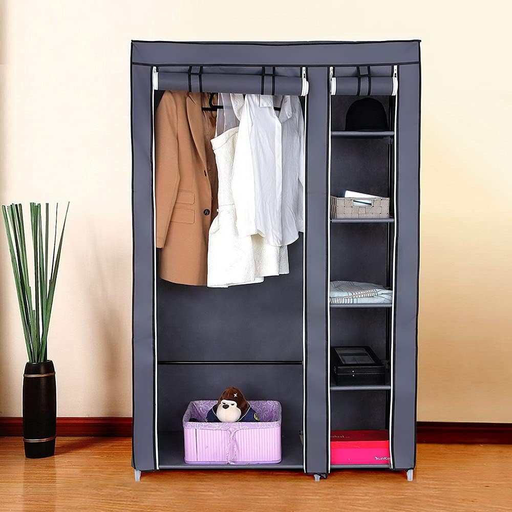 Stoffschrank mit Kleiderstange und Ablagen