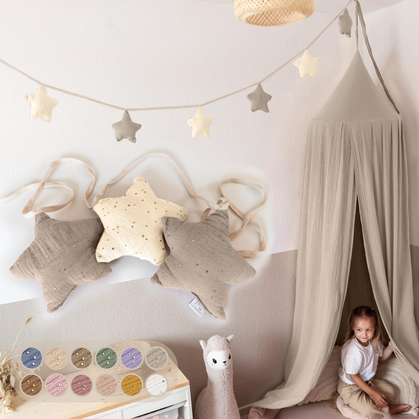 Sternenkette mit Goldapplikation, Hellbeige & Creme Sterne mit Goldapplikation