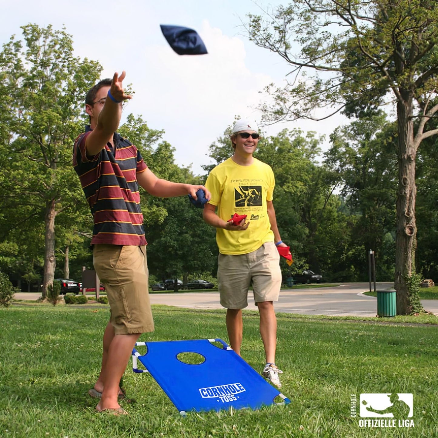 Cornhole Spiel-Set inkl. 2 Boards + 8 Säckchen, Cornhole Toss