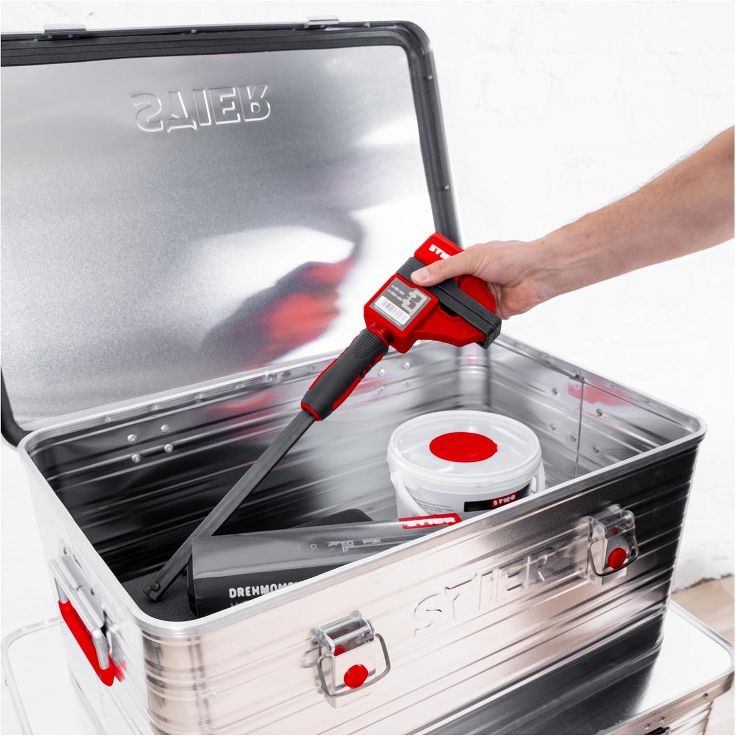Alubox 65L mit Gummidichtung und Spannverschluss