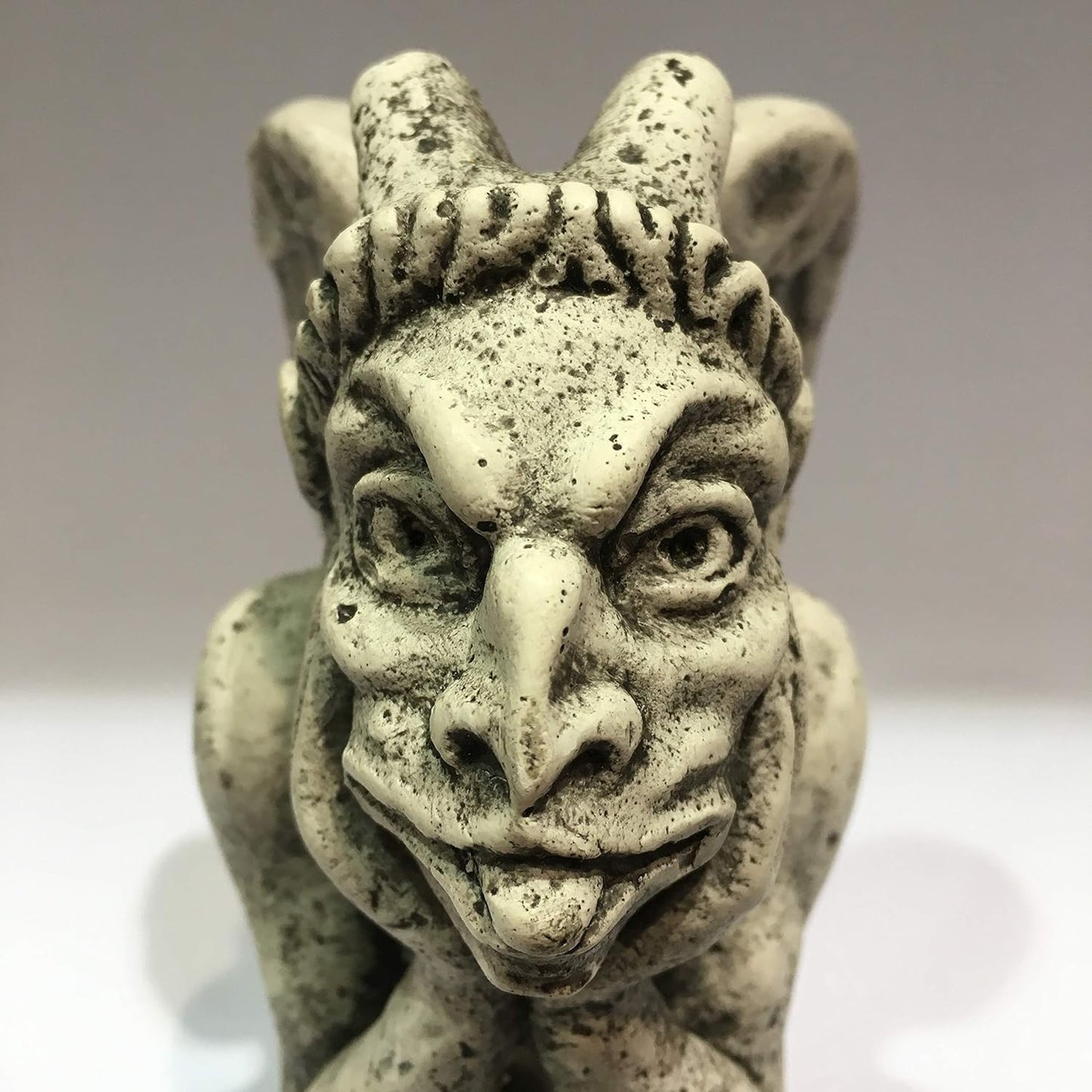Notre Dame Gargoyle Modell Penseur