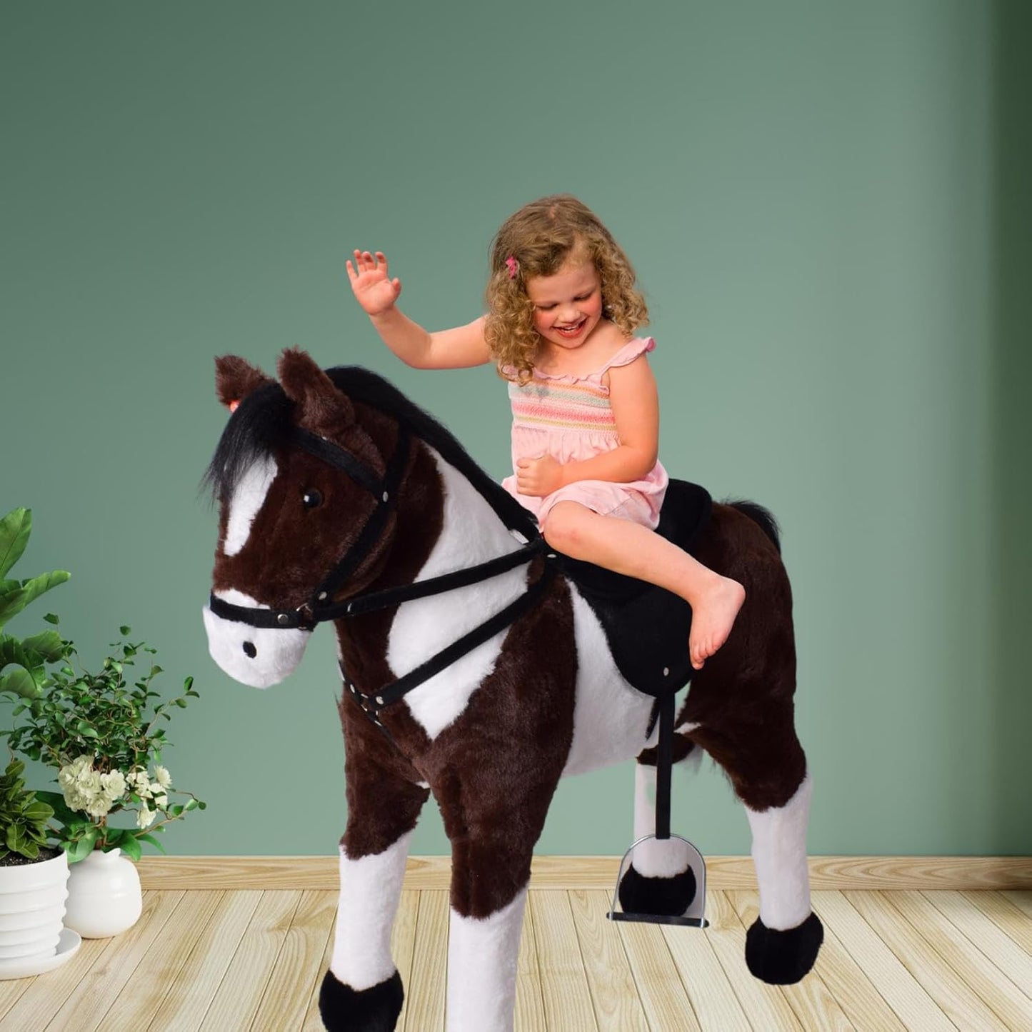 Reitpferd mit Sattel