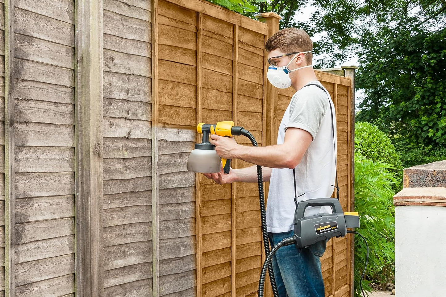 Holzschutz Sprühsystem für Zäune & Gartenmöbel