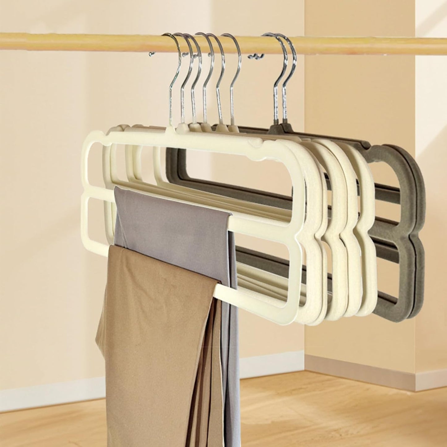 Samt Kleiderbügel-Set für Hosen (10 Stück), Schwarz