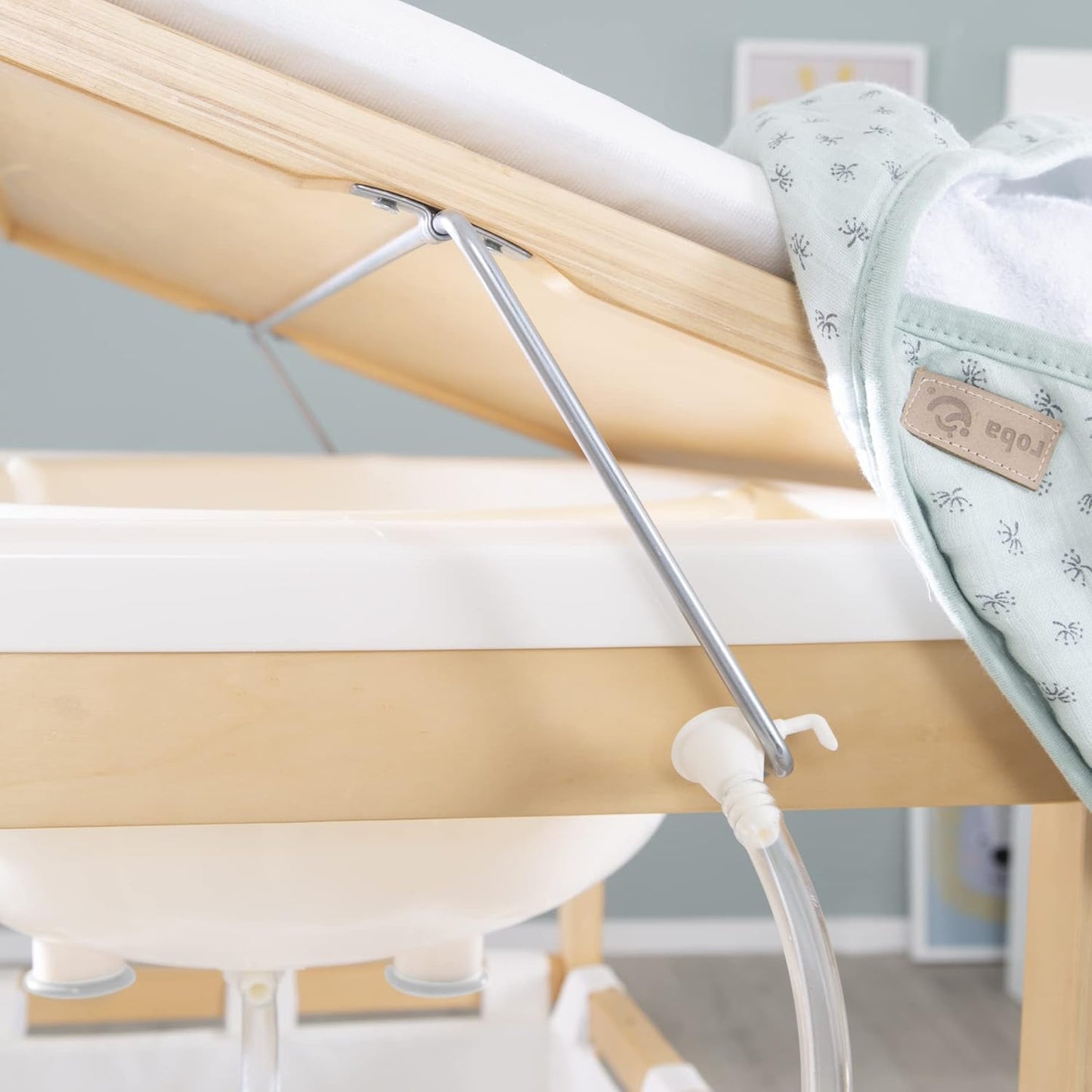 Bade-Wickel-Kombi mit integrierter Babywanne, Natur / Weiß - Klappbar