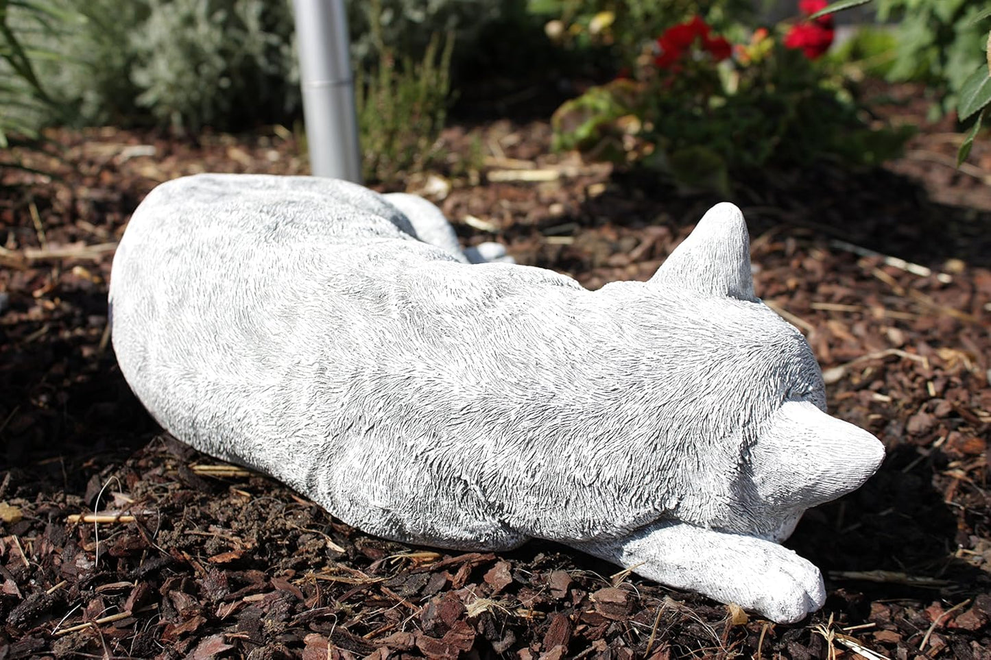 Steinfigur Schlafende Katze