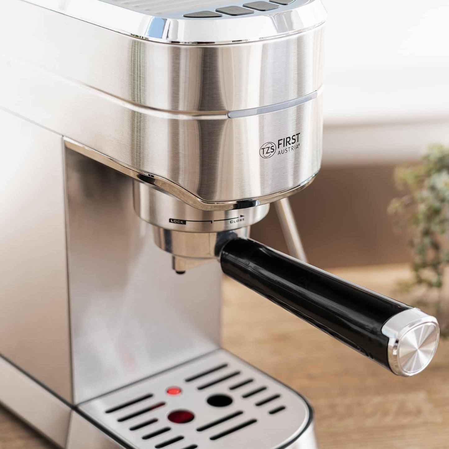 Espresso Siebträgermaschine ‎FA-5476-3 mit Milchschäumer