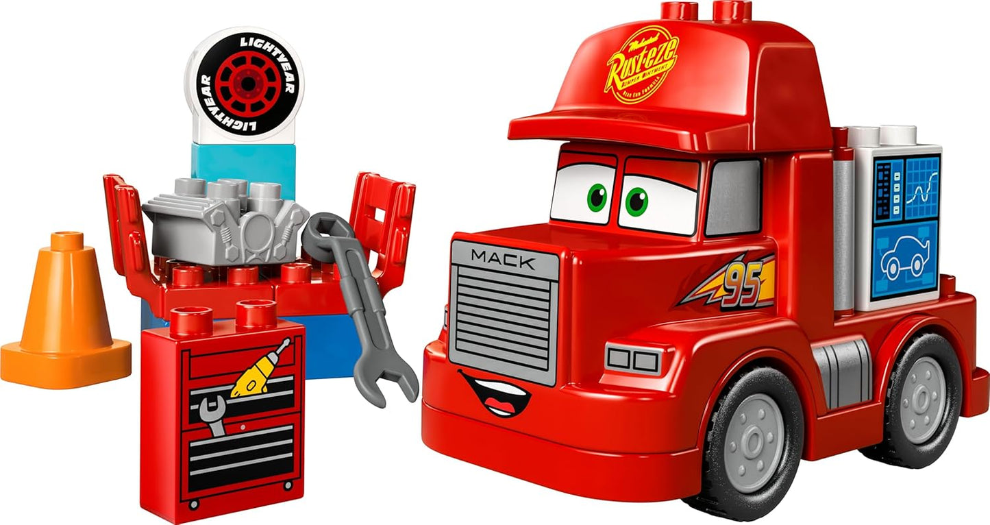 Duplo Cars Mack Truck beim Rennen