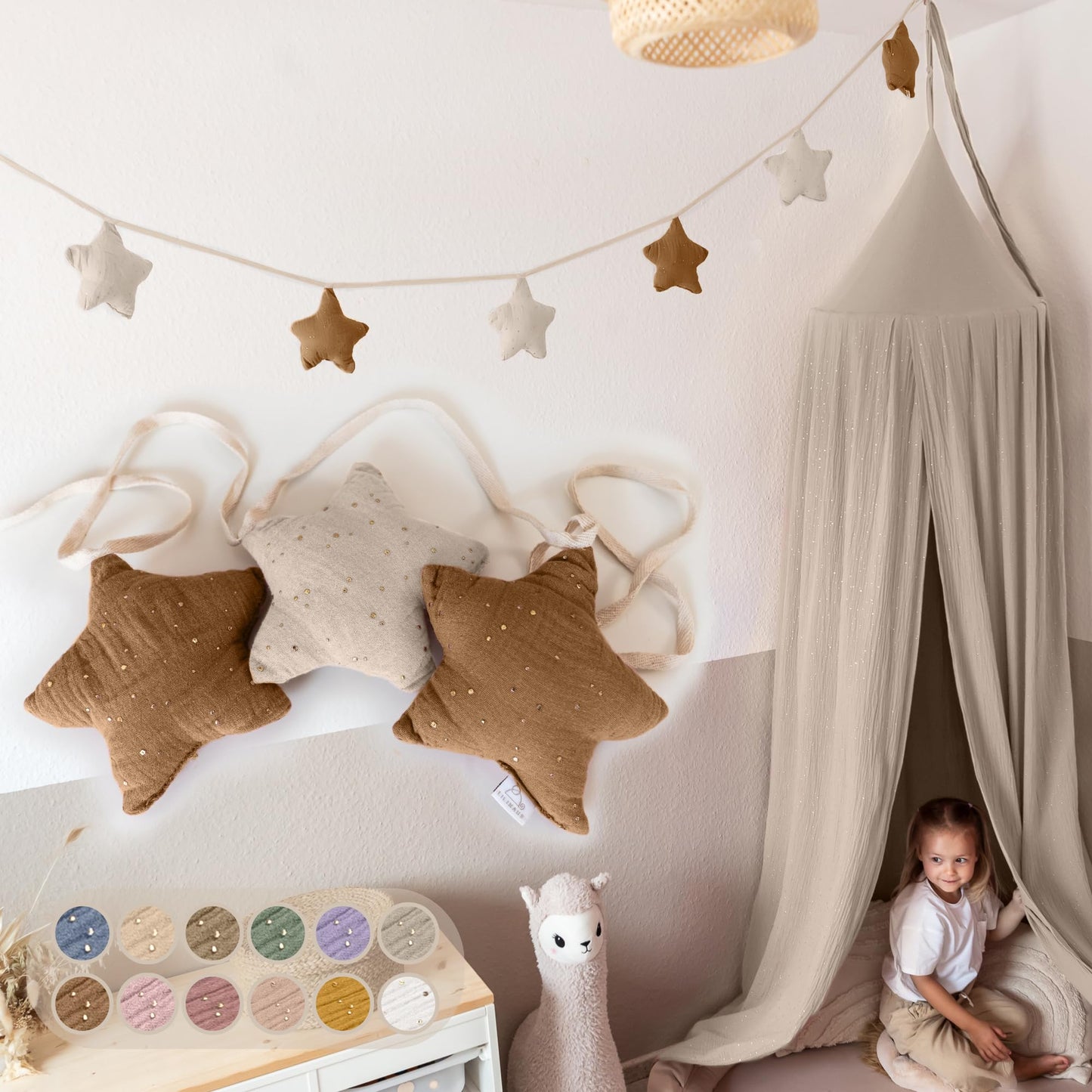 Sternenkette mit Goldapplikation, Nougat & Hellbeige Sterne mit Goldapplikation