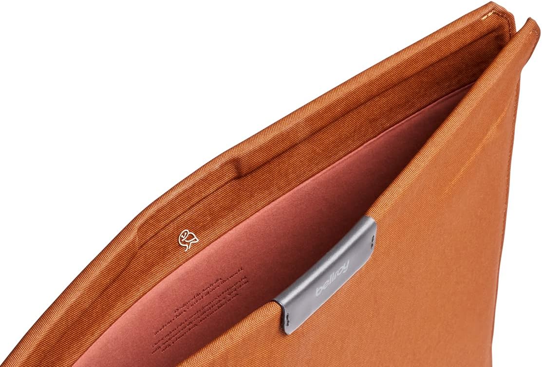 Laptop Sleeve mit Magnetverschluss, Bronze