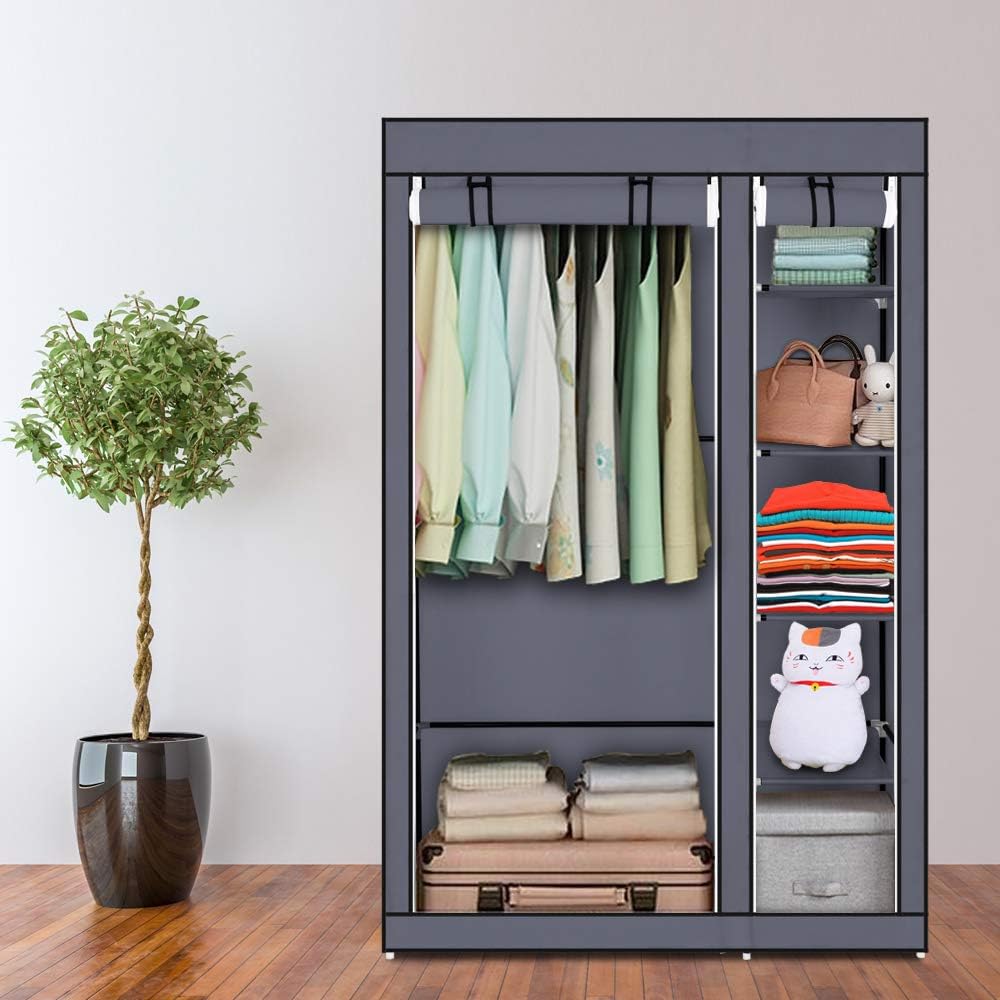Stoffschrank mit Kleiderstange und Ablagen