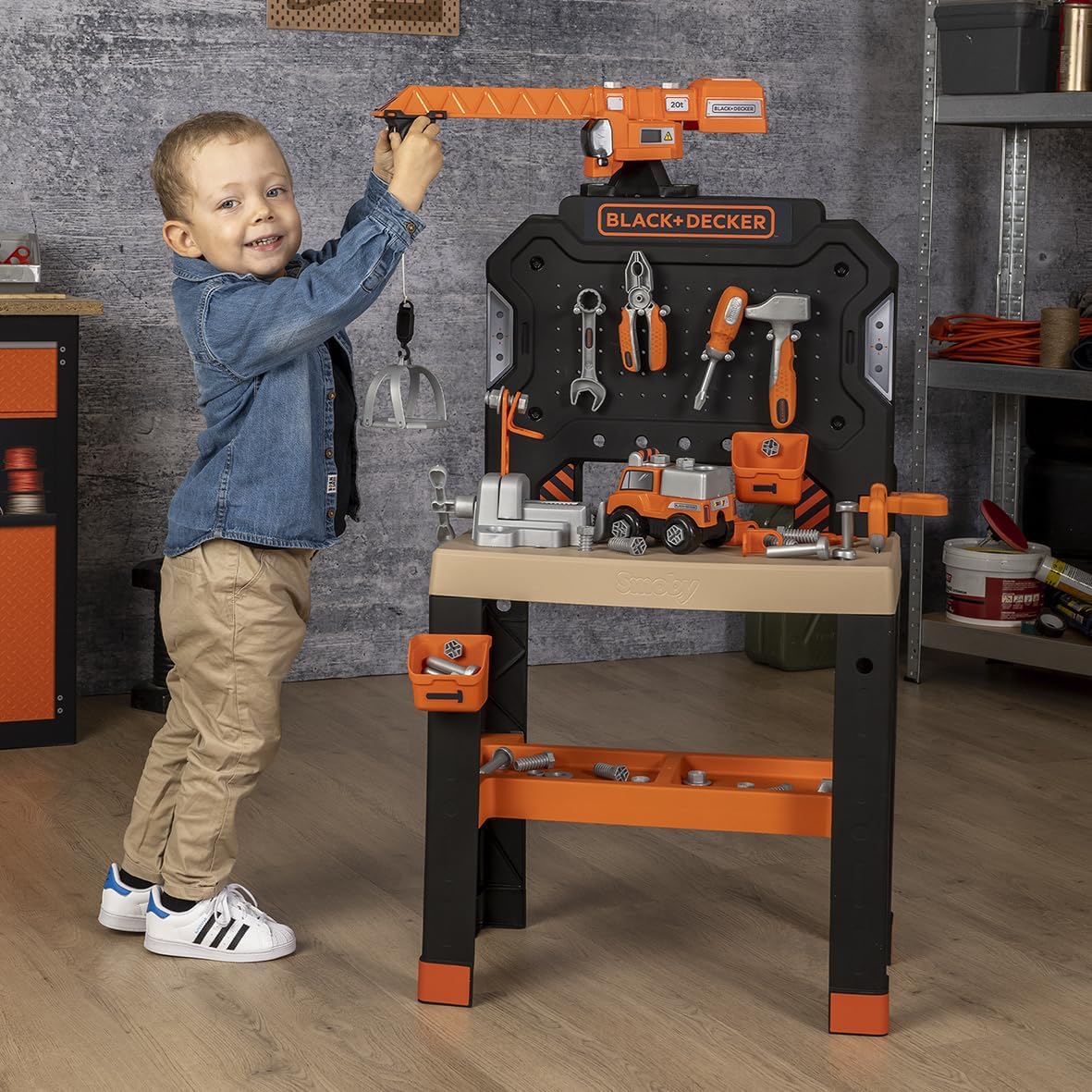 Black+Decker Werkbank mit Kran