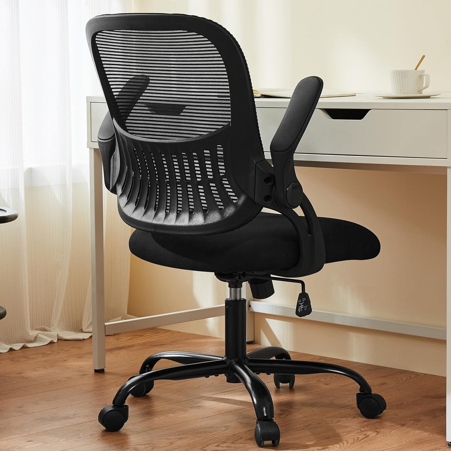 Ergonomischer Bürostuhl mit Lendenwirbelstütze, Schwarz Klappbare Armlehne