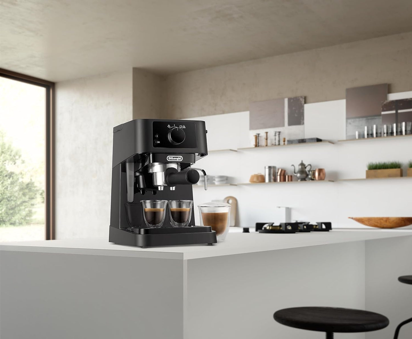 Stilosa EC 230.BK Siebträgermaschine mit Milchaufschäumer, Schwarz