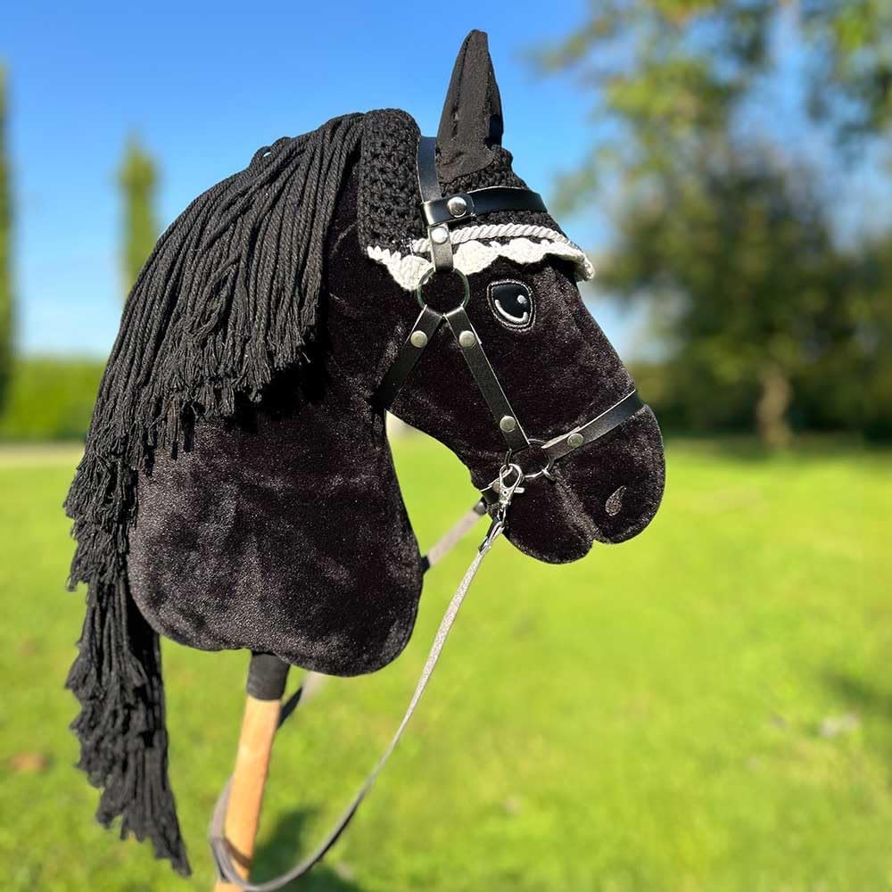 Hobby Horse Frison Nero A3 mit Zubehör-Set