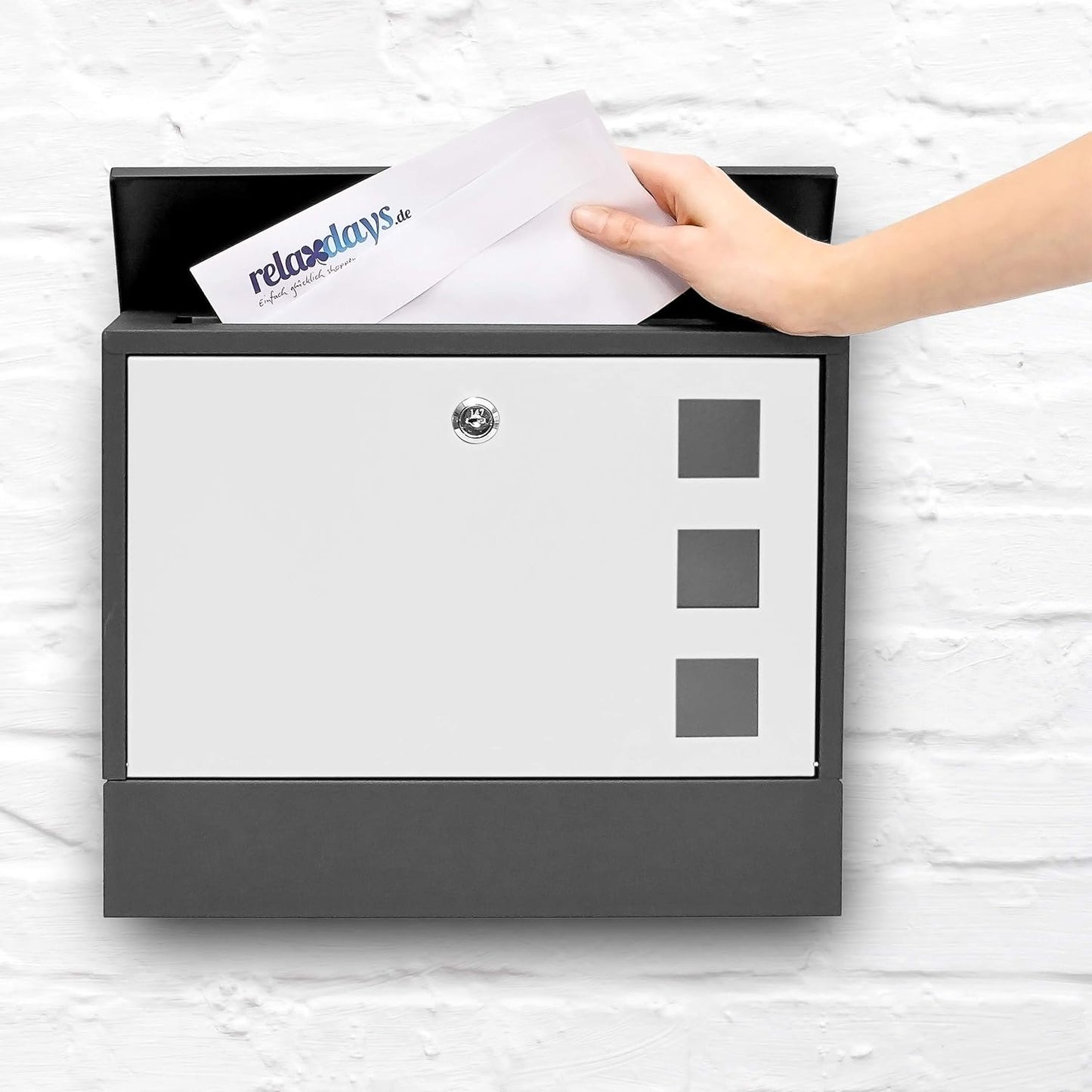 Briefkasten, Schwarz-weiss