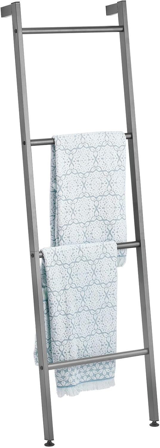 Freistehende Handtuchleiter mit 4 Ebenen