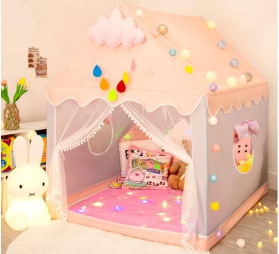 Kinderzelt mit Lichterkette