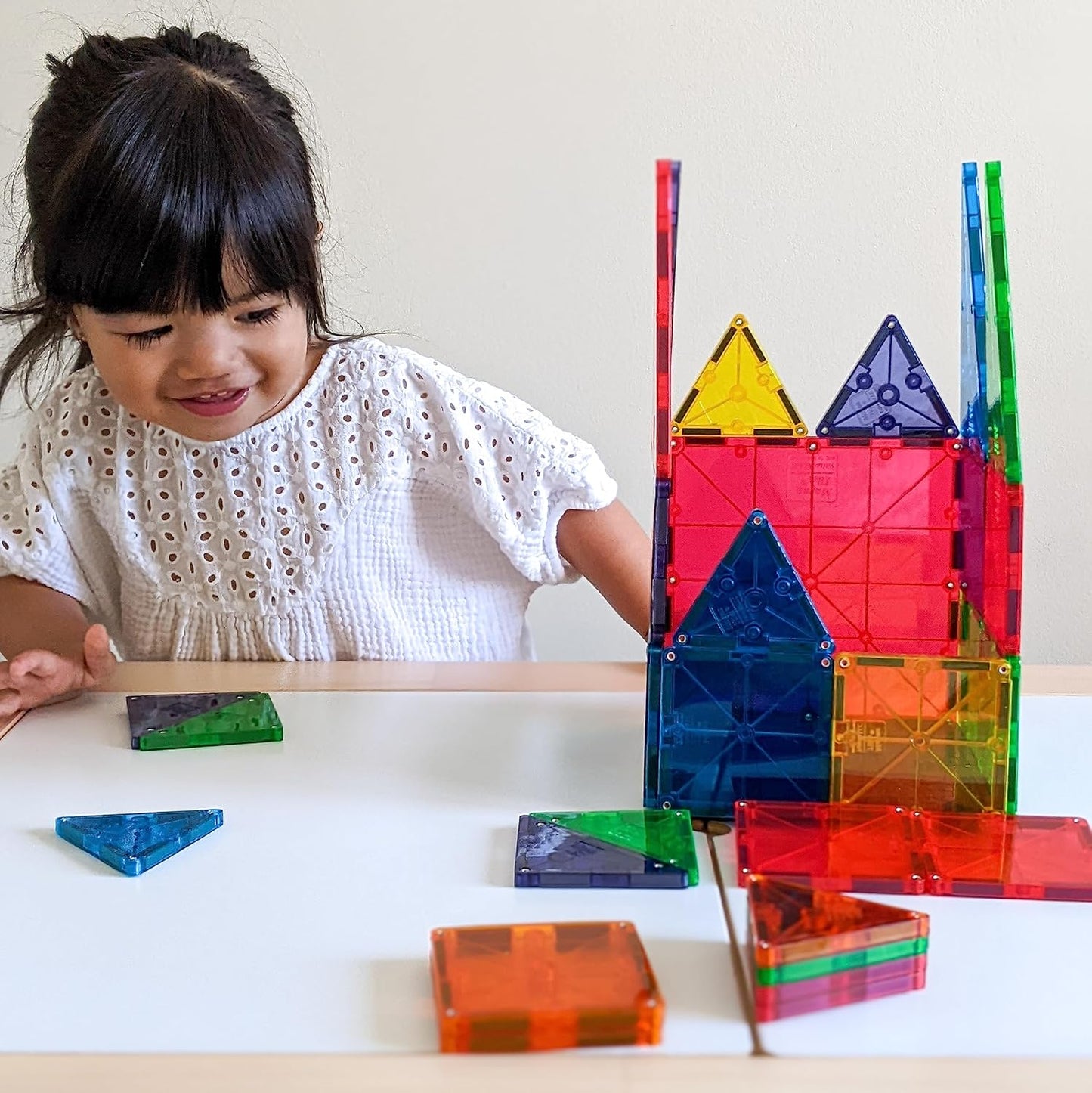 Magna-Tiles 3D-Baustein-Set (32-teilig), Einzelbett