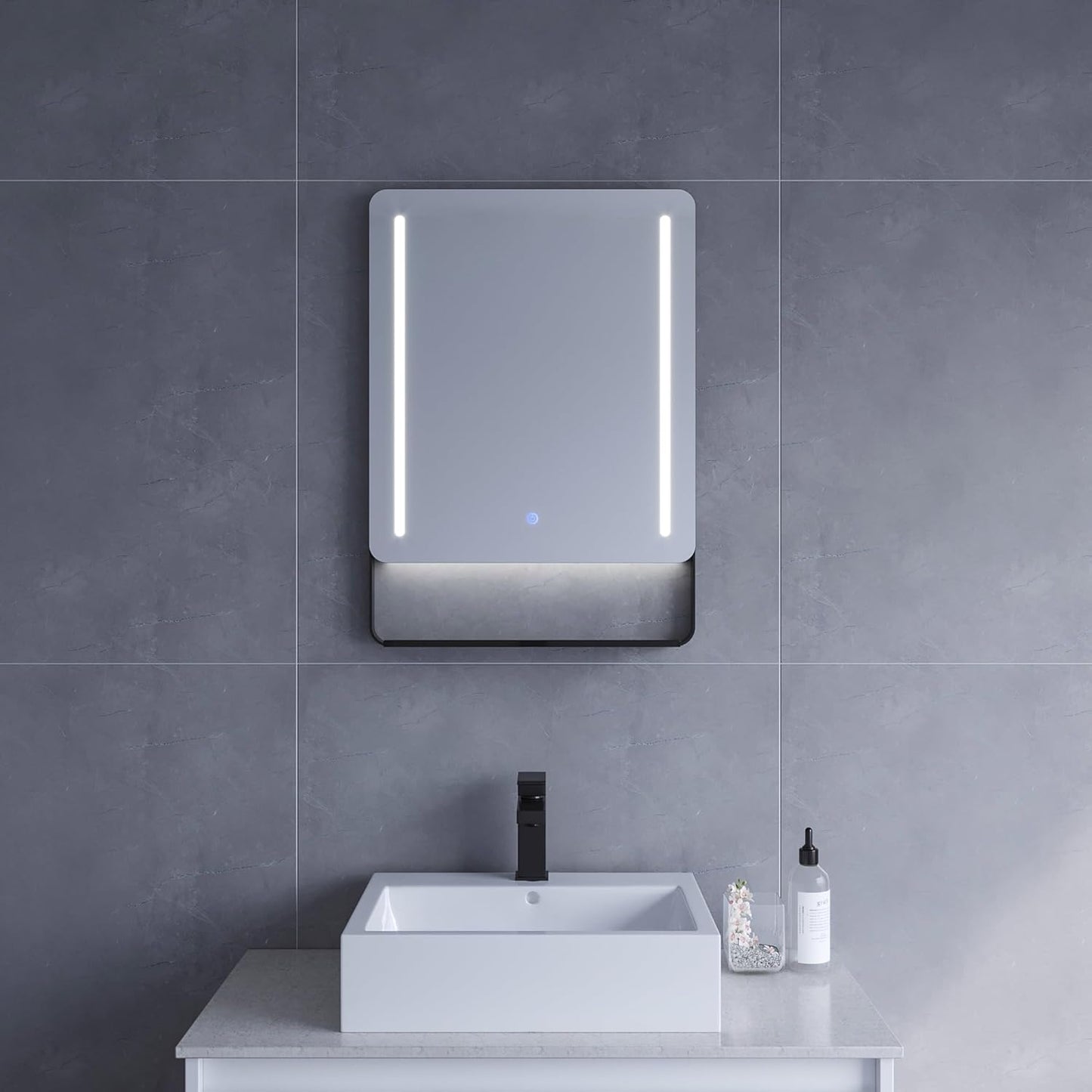 Badezimmerspiegel mit LED-Beleuchtung und Ablage, Schortens-Serie, 70L x 50B cm, Schortens-serie