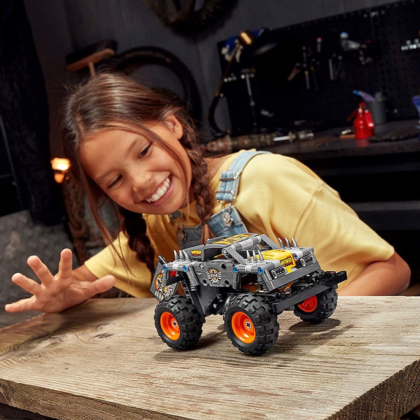 Technic - Monster Jam Max-D Truck (42119)