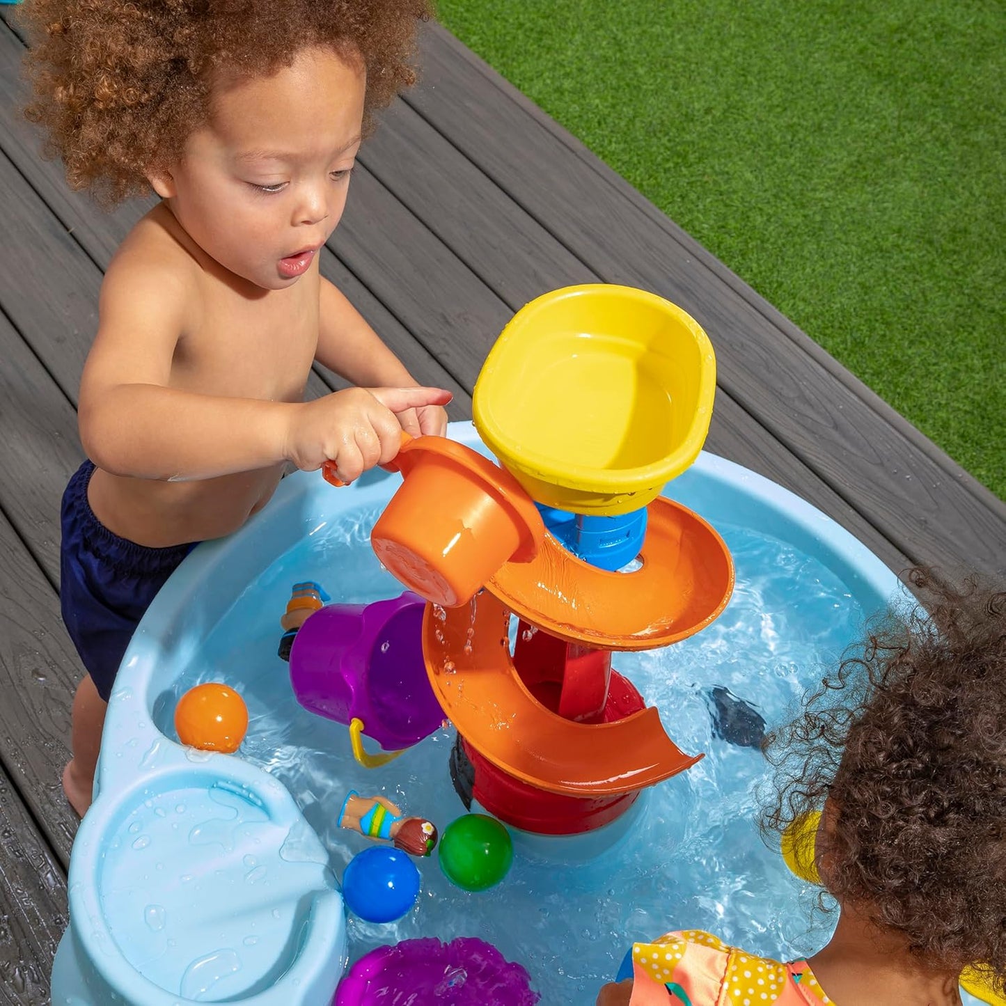 Spiral Slide Wasserspieltisch mit 13-teiligem Zubehörset