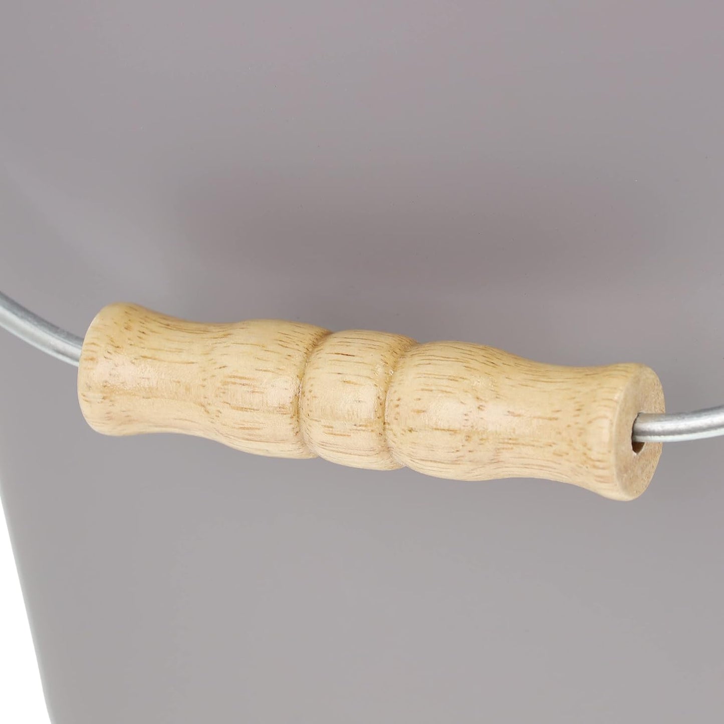 Ascheeimer mit Deckel