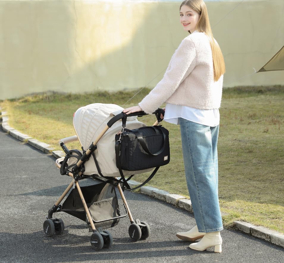 Wasserdichte Wickeltasche mit Kinderwagenhaken, Schwarz