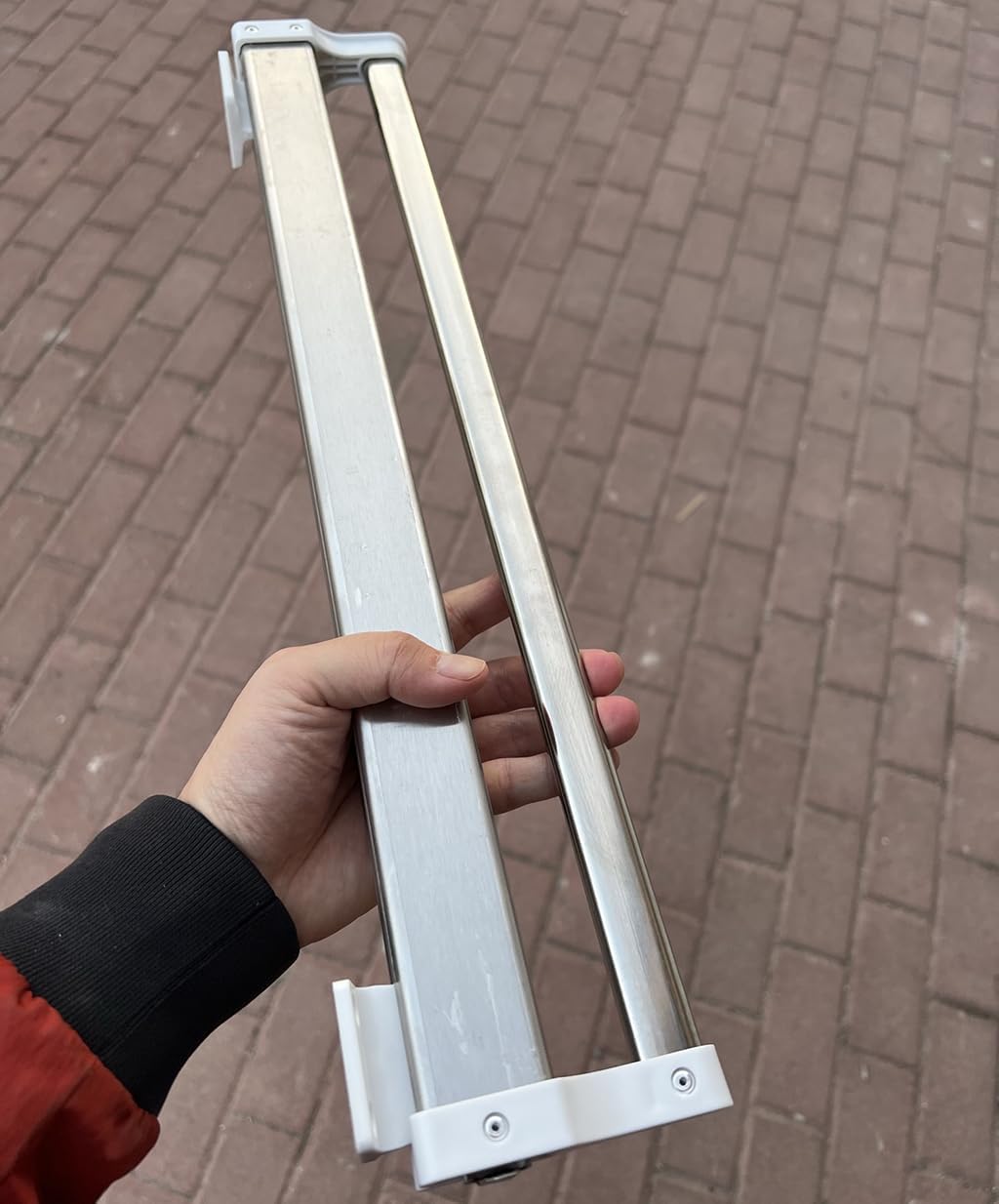 Ausziehbare Kleiderstange mit Gleitschienen, 500mm