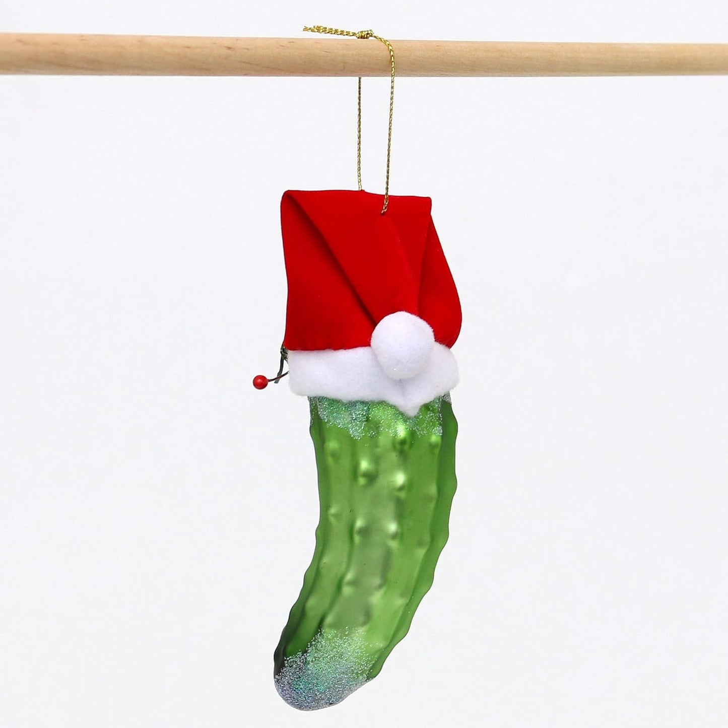 Christbaumschmuck Weihnachtsgurke mit Hut, Gurke mit Hut