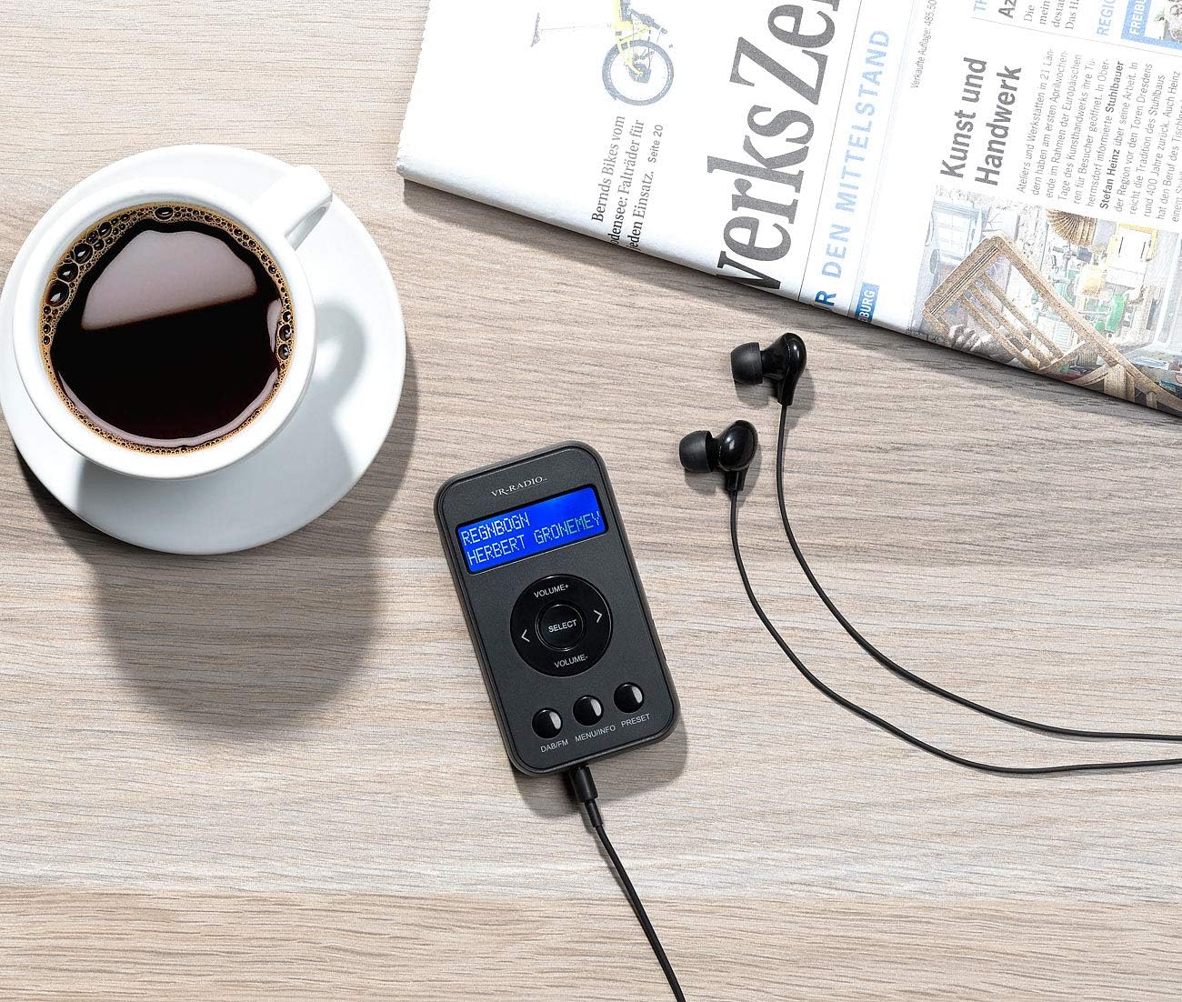 Digitales Mini-Taschenradio mit DAB+ und Kopfhörern