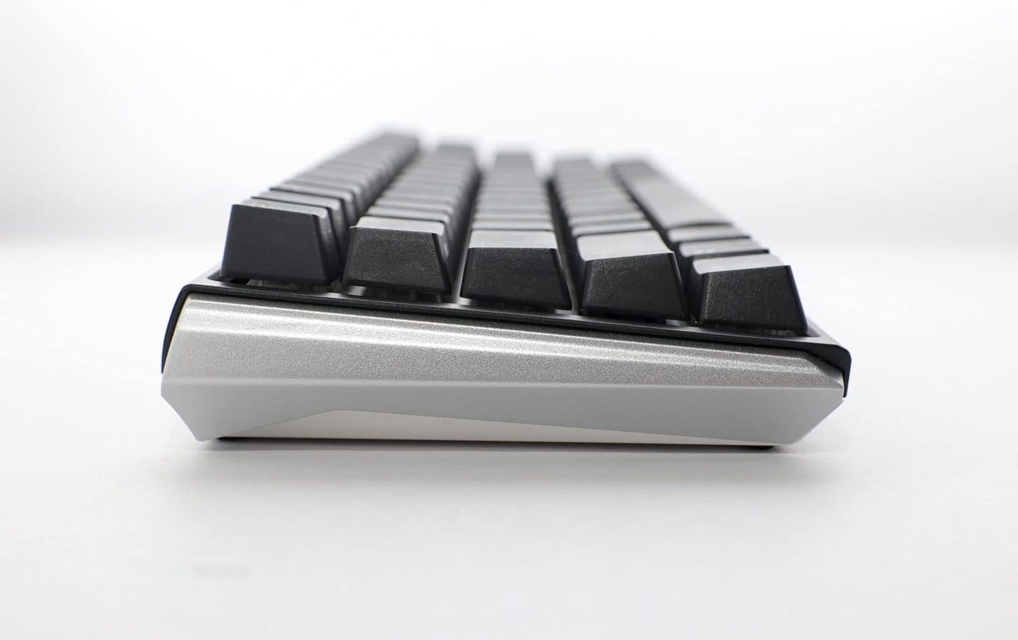 One 3 Classic Black/White Mini Gaming Tastatur, RGB LED